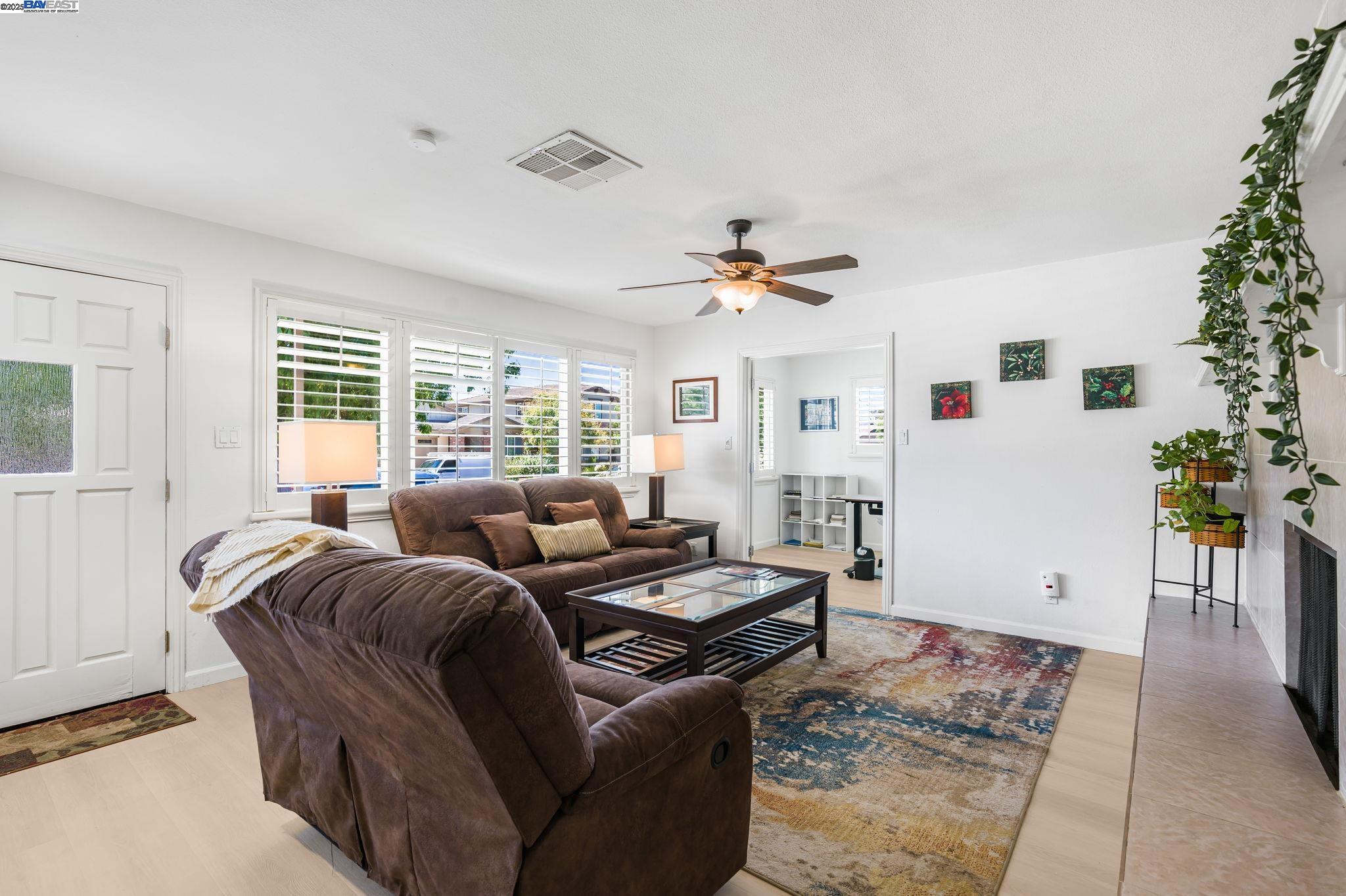Detail Gallery Image 8 of 35 For 548 Sonoma Ave, Livermore,  CA 94550 - 4 Beds | 2 Baths