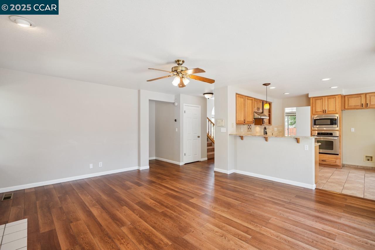 Detail Gallery Image 11 of 49 For 3907 Folsom Dr, Antioch,  CA 94531 - 4 Beds | 2/1 Baths