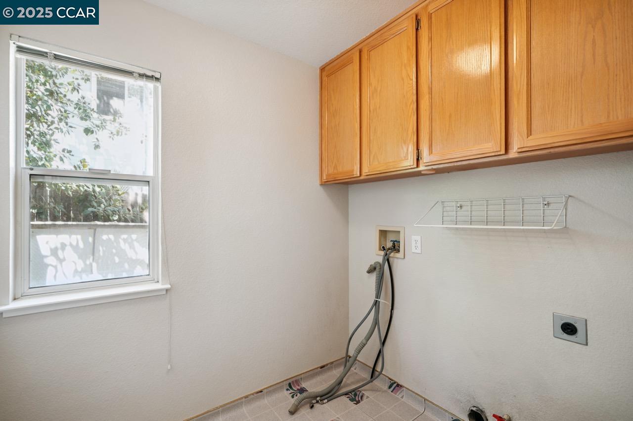 Detail Gallery Image 18 of 49 For 3907 Folsom Dr, Antioch,  CA 94531 - 4 Beds | 2/1 Baths