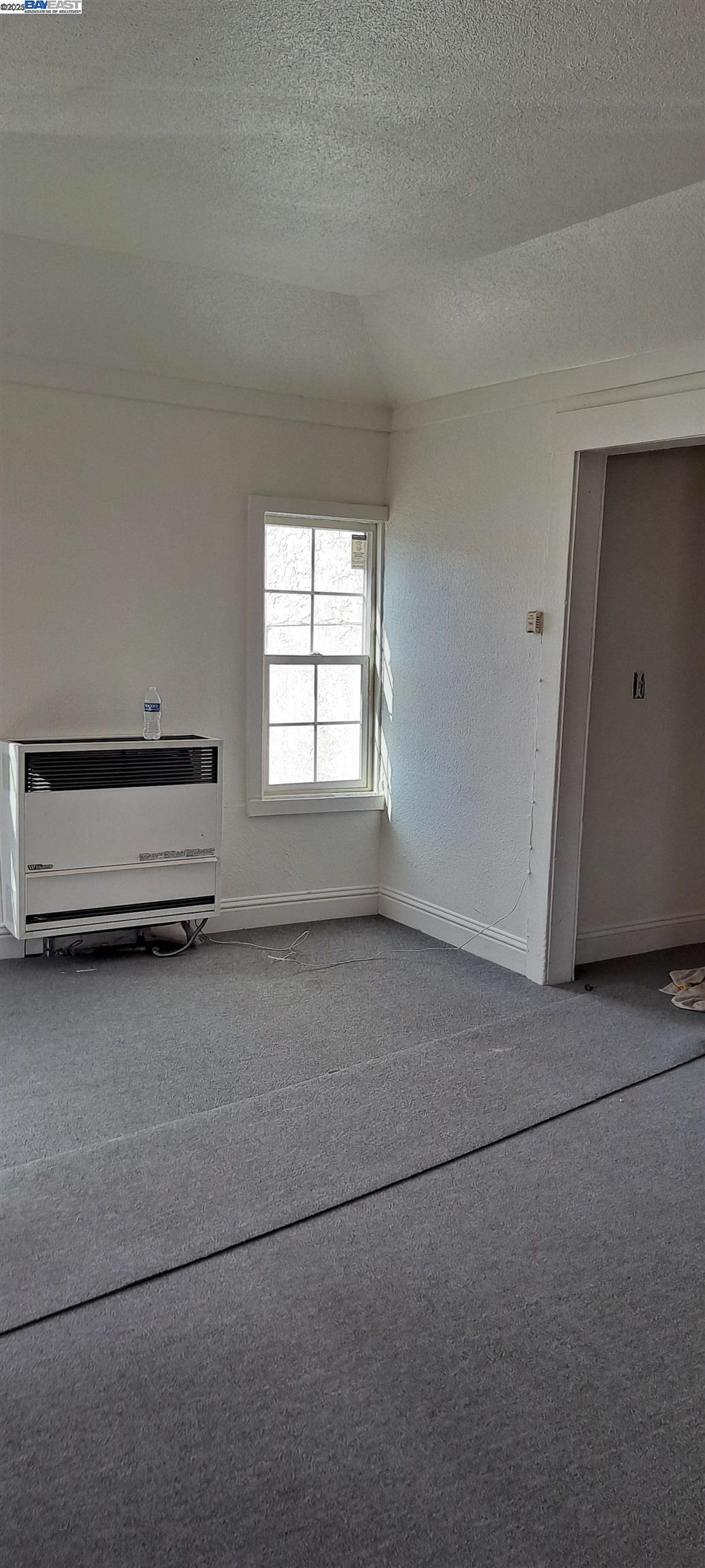 Detail Gallery Image 11 of 12 For 1233 87th Ave, Oakland,  CA 94621 - – Beds | – Baths