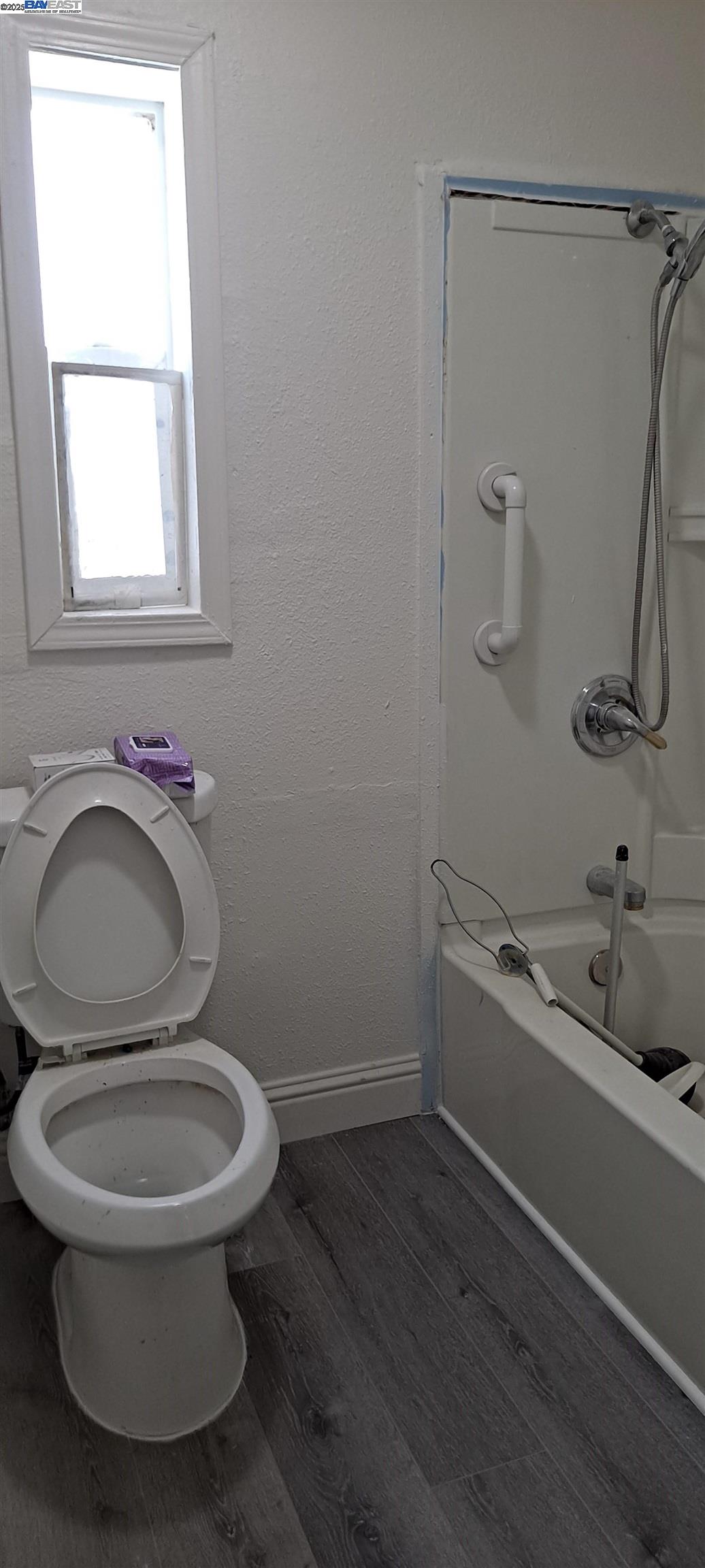 Detail Gallery Image 9 of 12 For 1233 87th Ave, Oakland,  CA 94621 - – Beds | – Baths