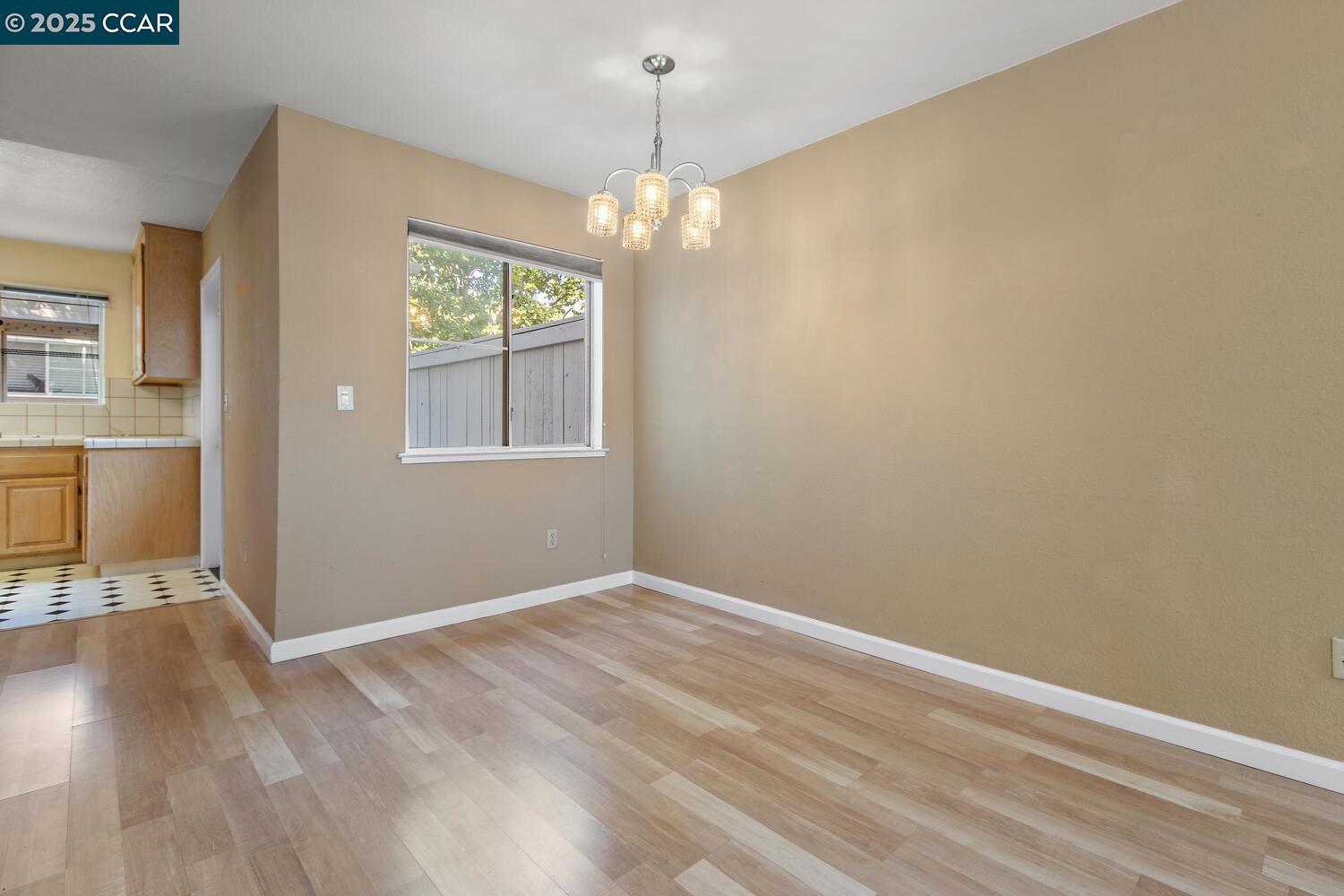 Photo #15: 41103497 Listing: Photo #15