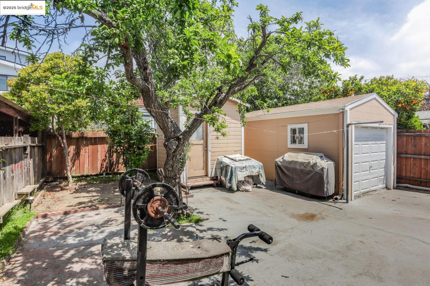 Detail Gallery Image 27 of 31 For 5448 Trask St, Oakland,  CA 94601 - 2 Beds | 1 Baths