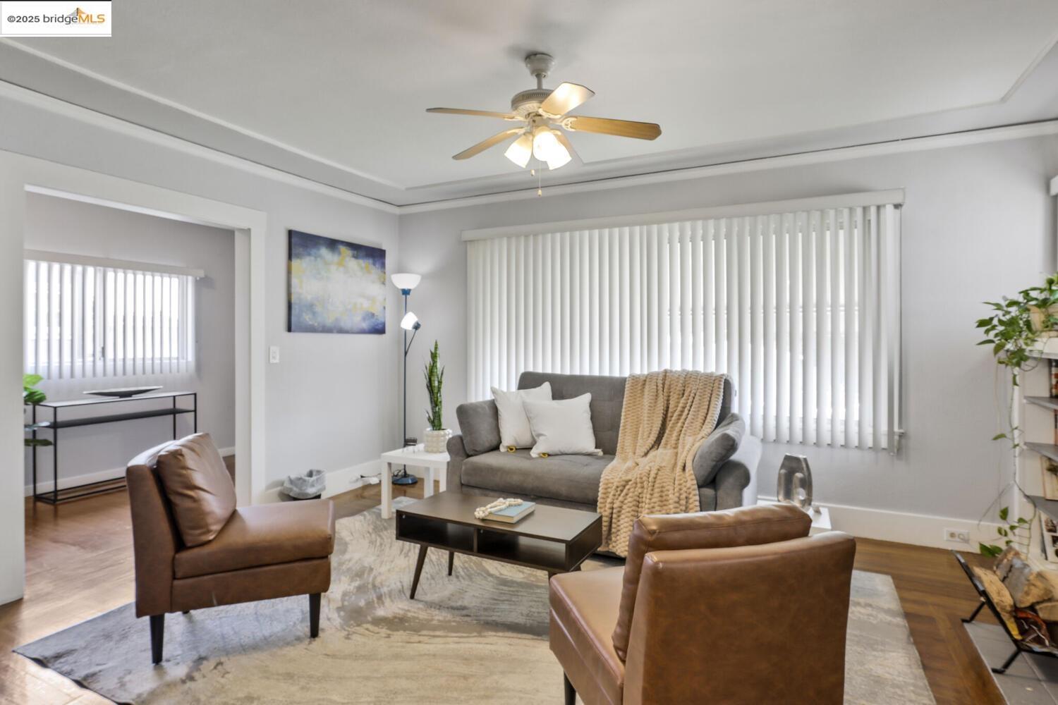 Detail Gallery Image 7 of 31 For 5448 Trask St, Oakland,  CA 94601 - 2 Beds | 1 Baths