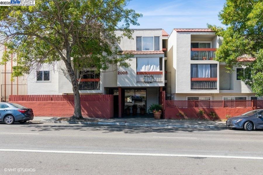Photo #5: 41103502 Listing 