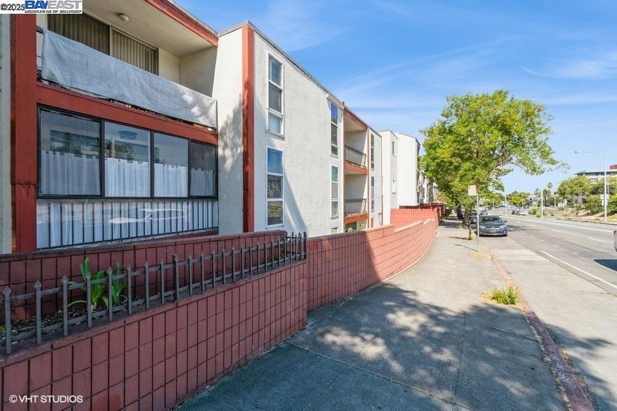 Photo #6: 41103502 Listing 