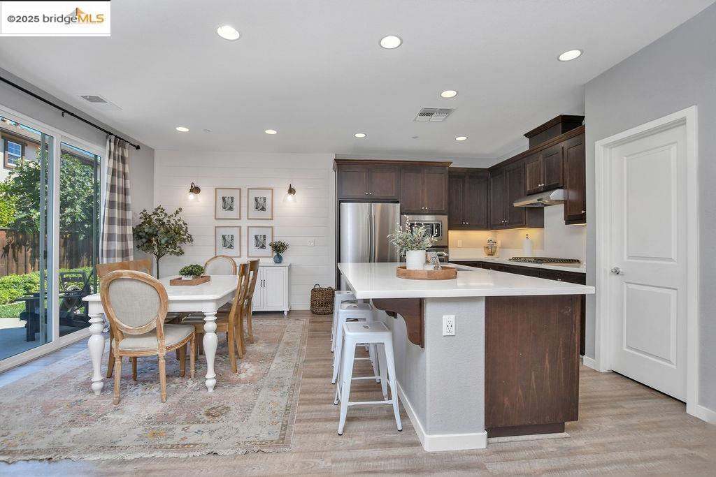 Detail Gallery Image 7 of 37 For 190 Willowrun Way, Oakley,  CA 94561 - 4 Beds | 3 Baths