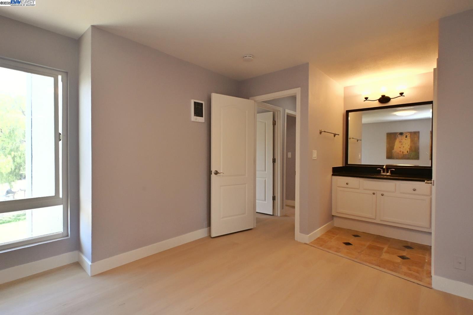 Detail Gallery Image 14 of 33 For 420 Dempst Rd. #220,  Milpitas,  CA 95035 - 3 Beds | 2 Baths