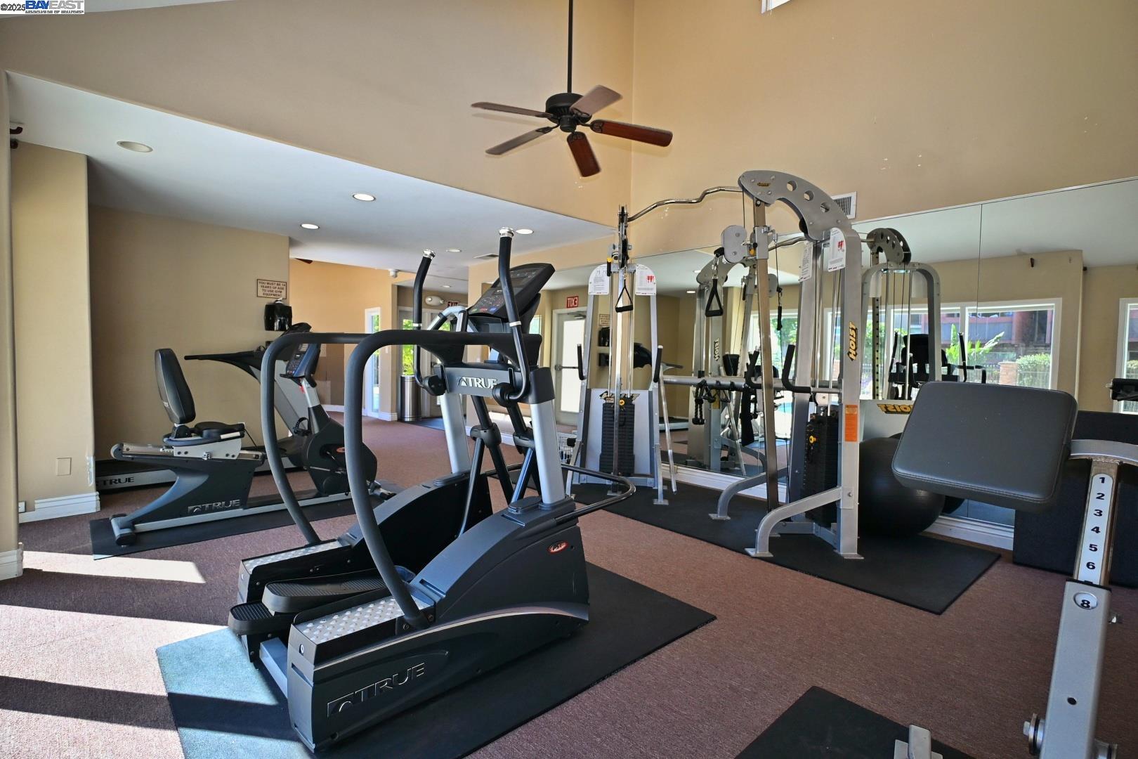 Detail Gallery Image 25 of 33 For 420 Dempst Rd. #220,  Milpitas,  CA 95035 - 3 Beds | 2 Baths