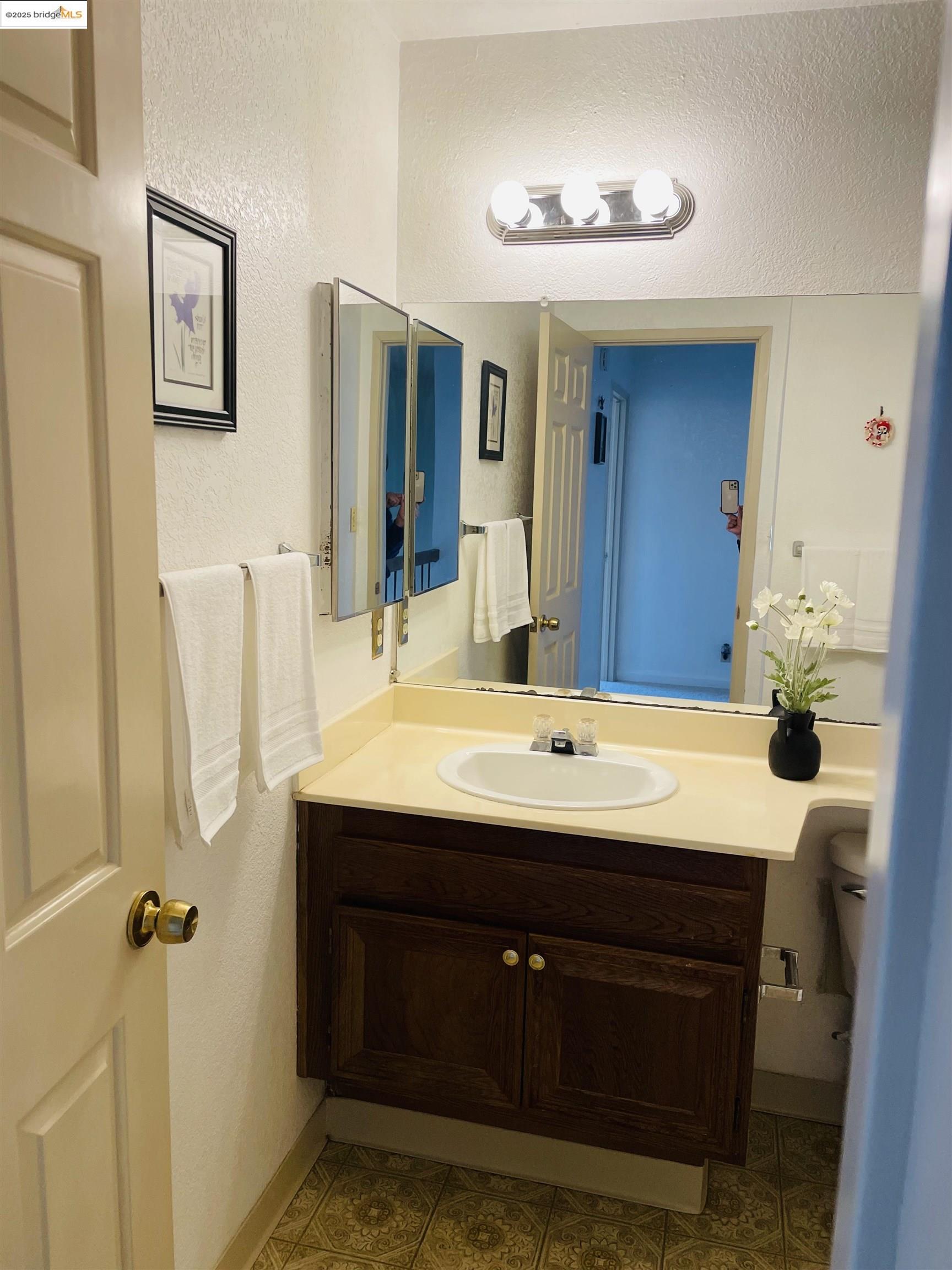 Photo #15: 41103506 Listing: Photo #15