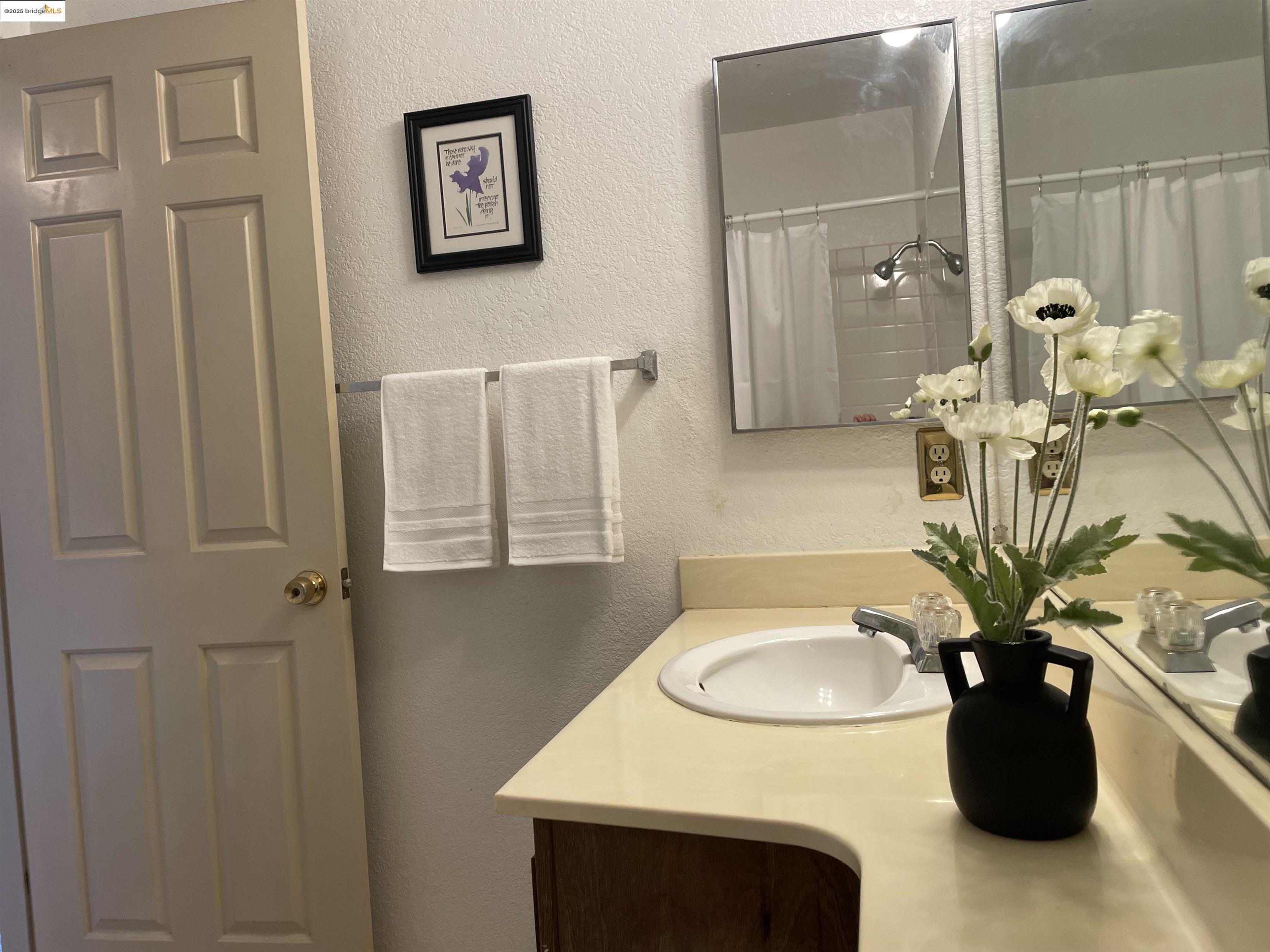Photo #17: 41103506 Listing: Photo #17