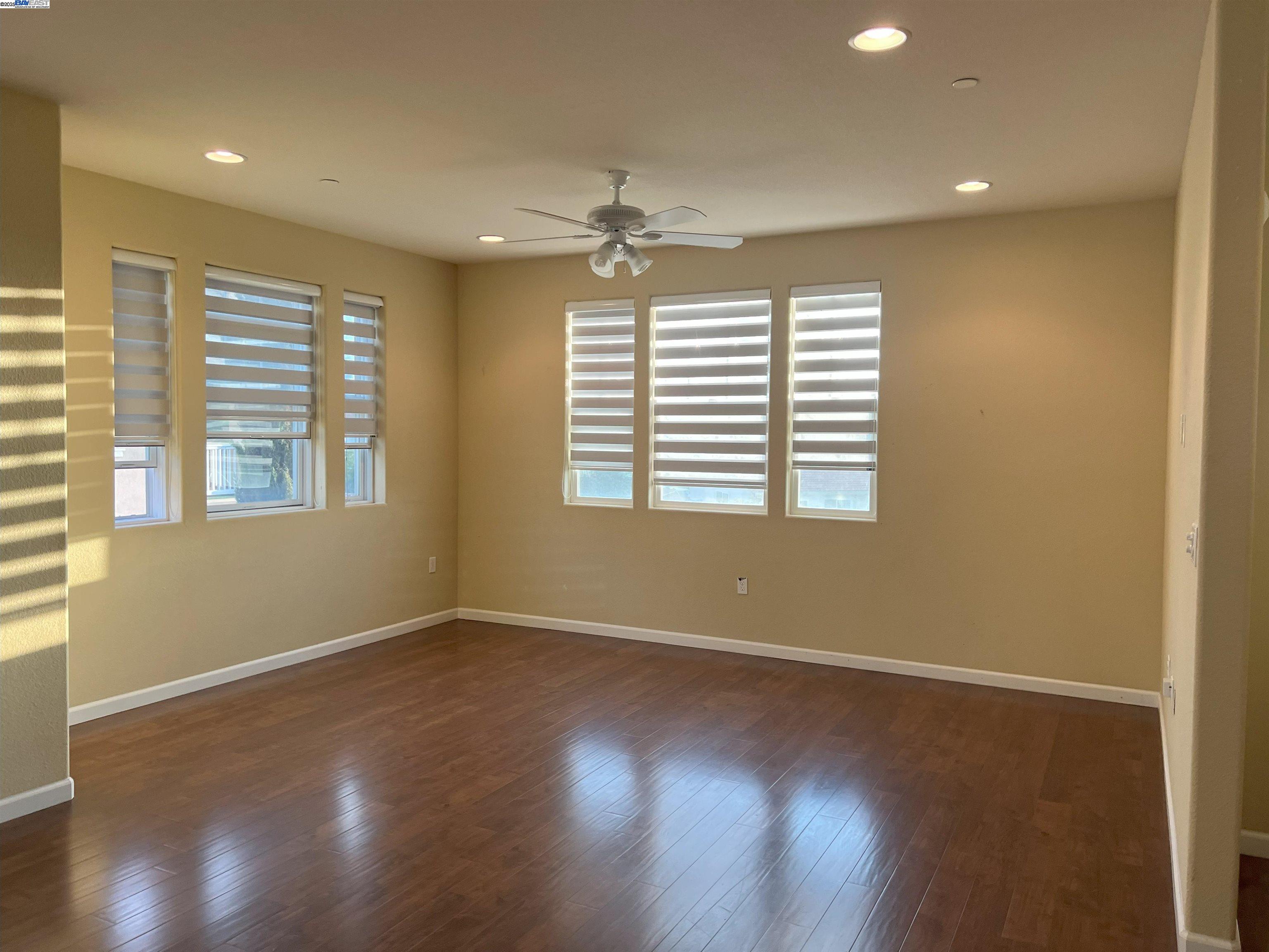 Detail Gallery Image 5 of 19 For 40827 Tomales Ter, Fremont,  CA 94538 - 4 Beds | 3/1 Baths