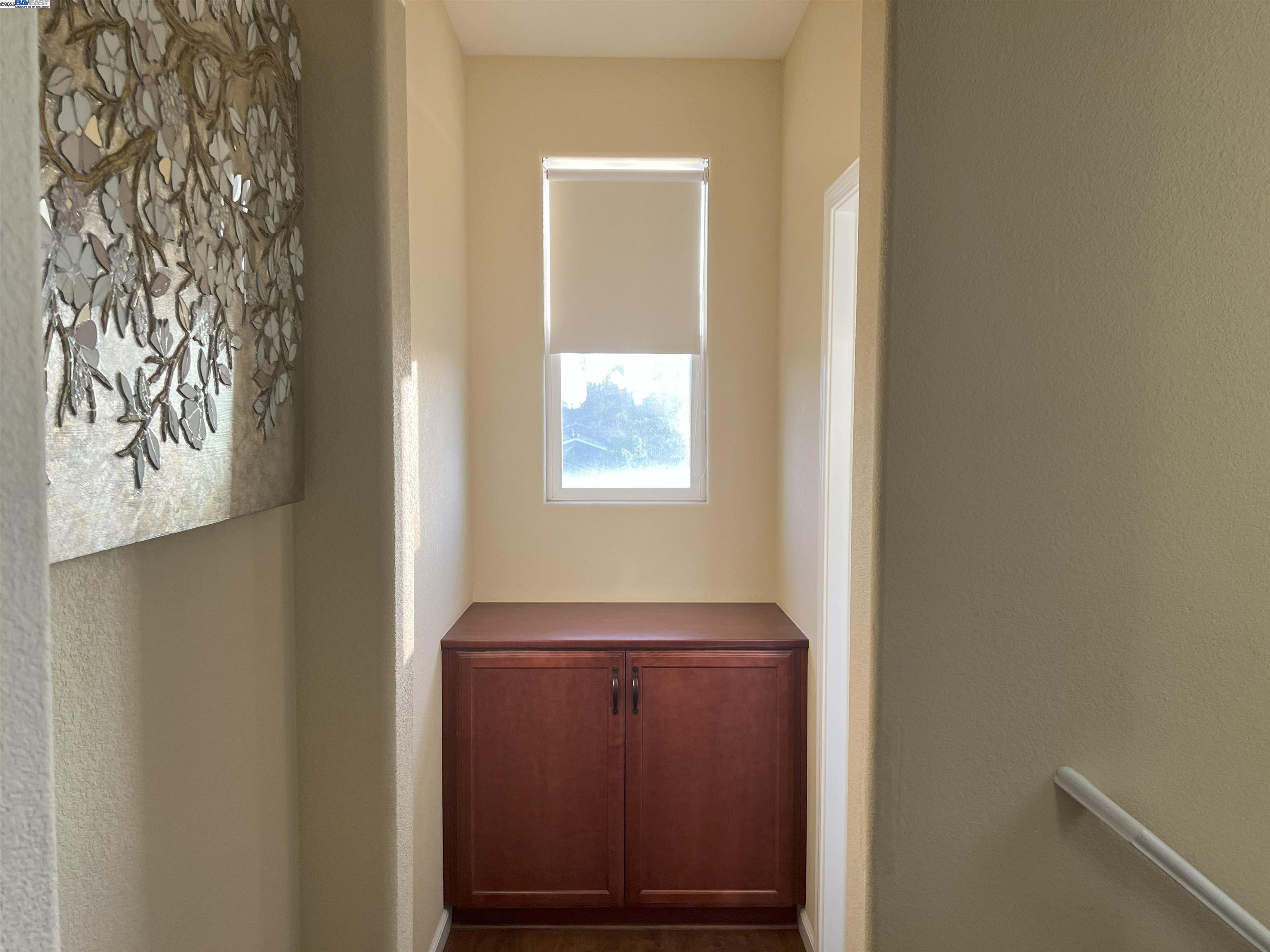 Detail Gallery Image 10 of 19 For 40827 Tomales Ter, Fremont,  CA 94538 - 4 Beds | 3/1 Baths
