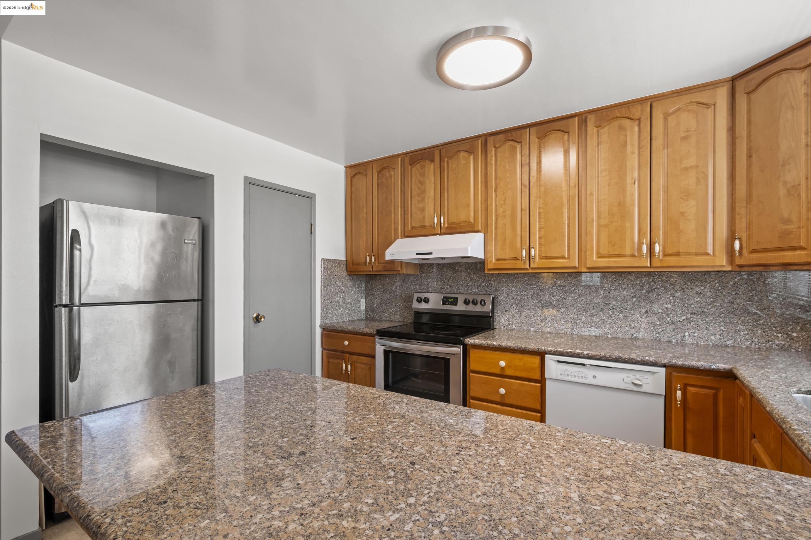 Photo #9: 41103508 Listing: Photo #9