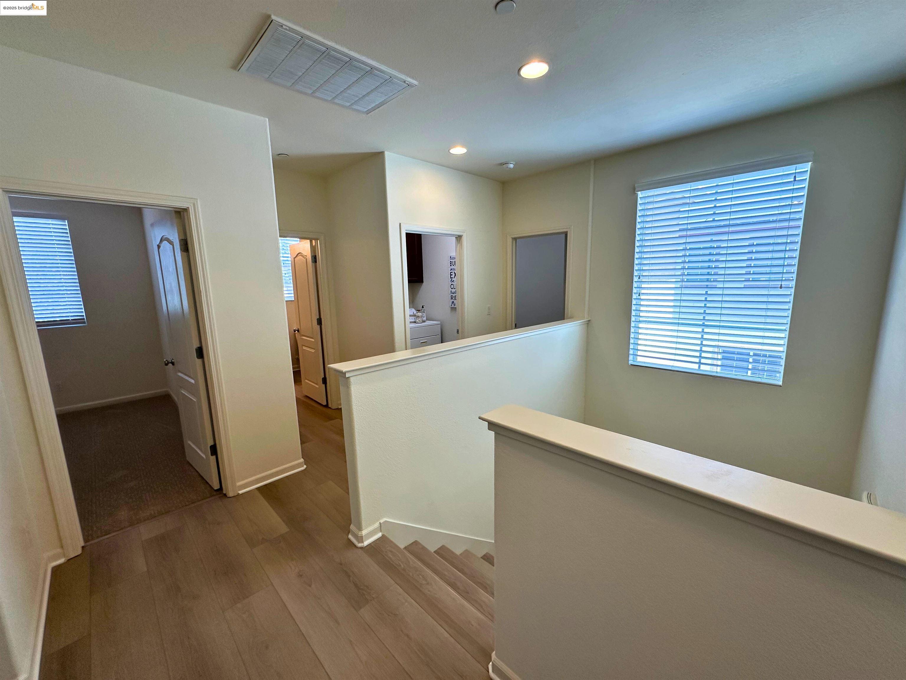 Detail Gallery Image 19 of 39 For 148 W Del Prado Ct, Mountain House,  CA 95391 - 4 Beds | 3 Baths