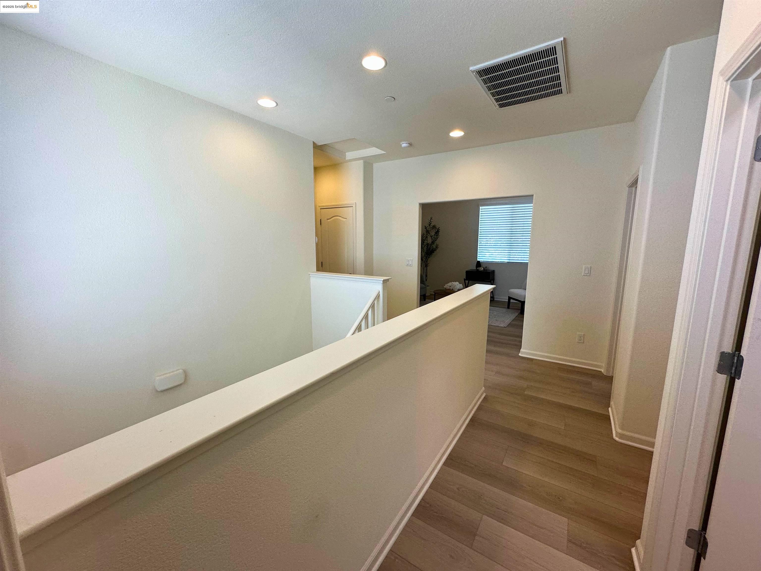 Detail Gallery Image 20 of 39 For 148 W Del Prado Ct, Mountain House,  CA 95391 - 4 Beds | 3 Baths
