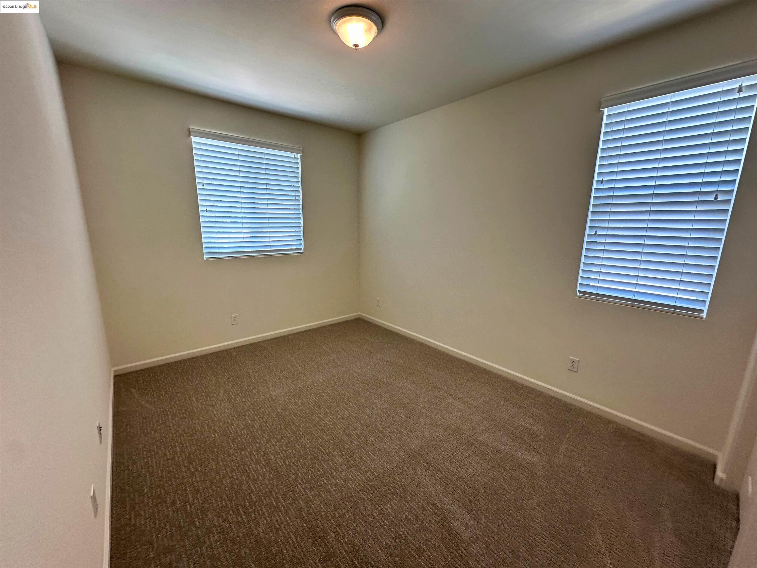 Detail Gallery Image 35 of 39 For 148 W Del Prado Ct, Mountain House,  CA 95391 - 4 Beds | 3 Baths