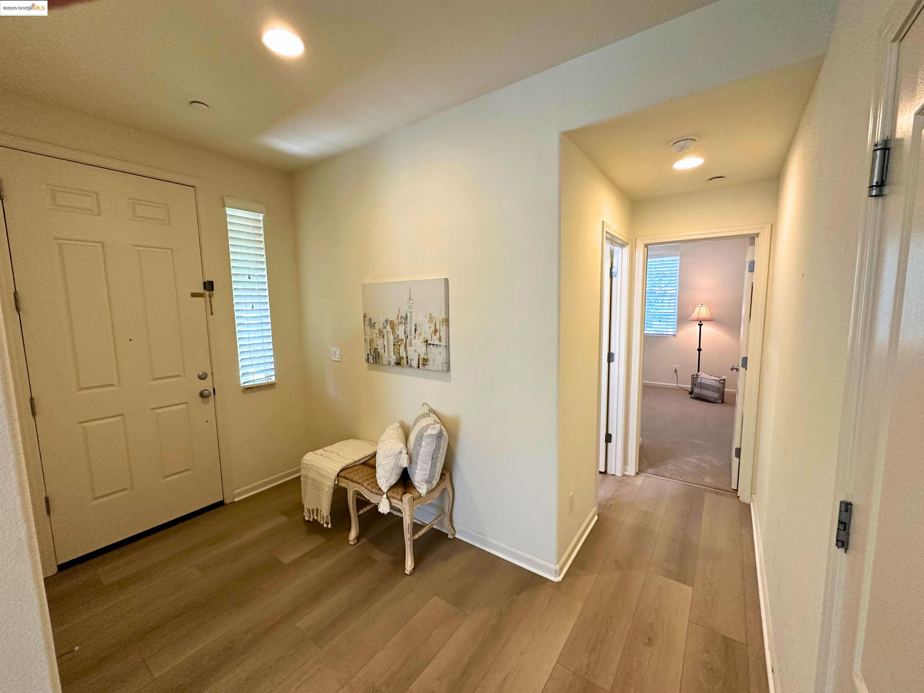 Detail Gallery Image 5 of 39 For 148 W Del Prado Ct, Mountain House,  CA 95391 - 4 Beds | 3 Baths