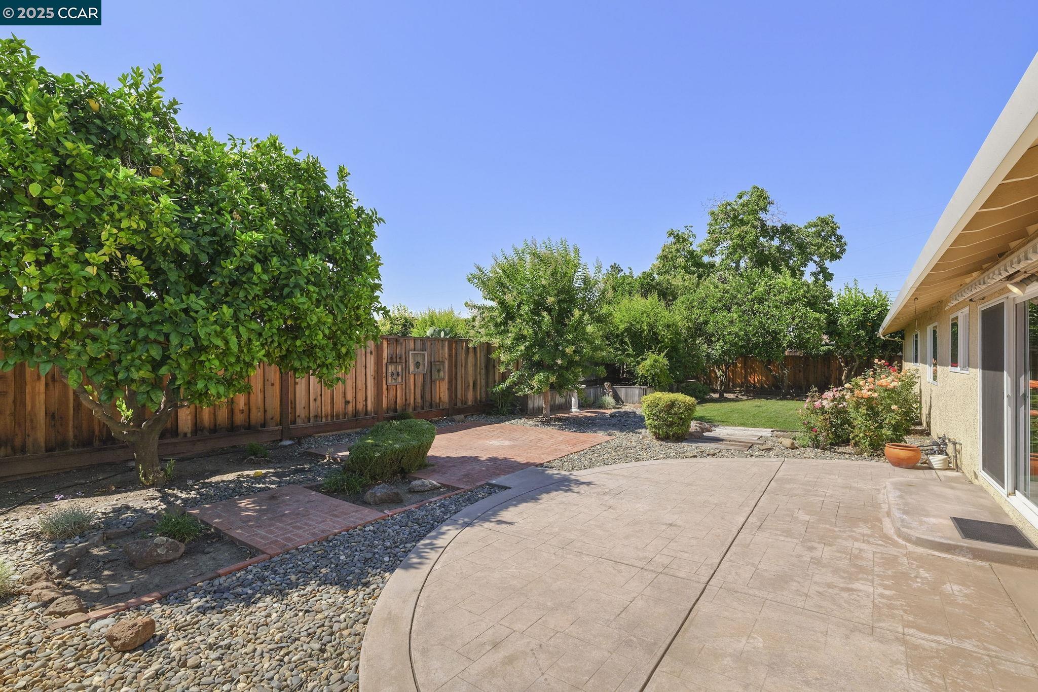 Detail Gallery Image 23 of 29 For 3906 Boatwright Dr, Concord,  CA 94519 - 3 Beds | 2 Baths