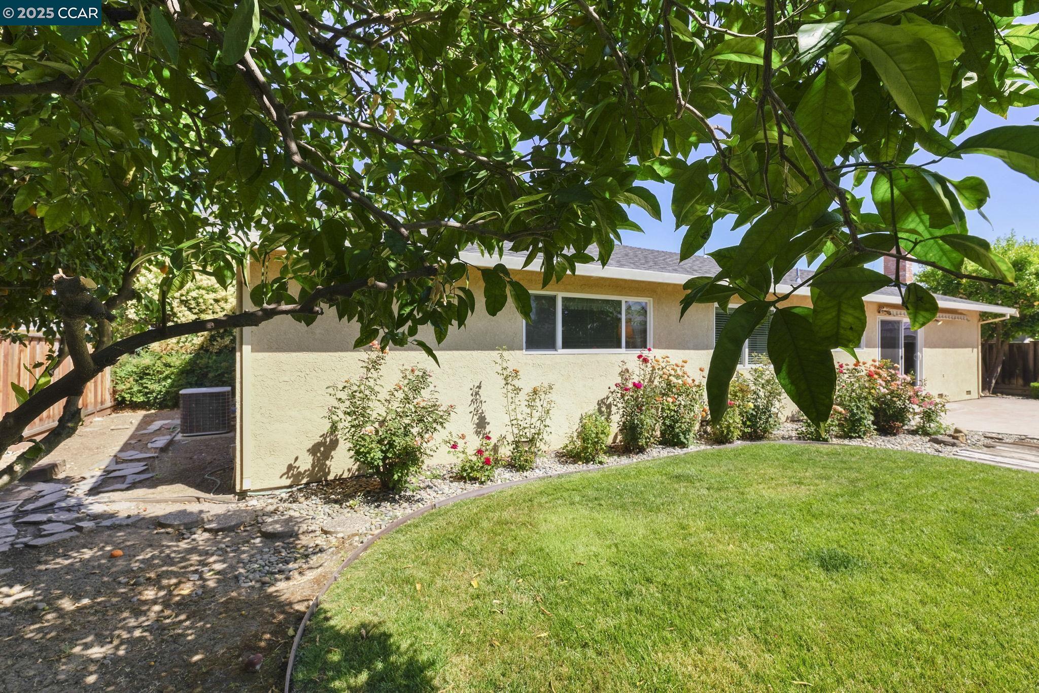 Detail Gallery Image 25 of 29 For 3906 Boatwright Dr, Concord,  CA 94519 - 3 Beds | 2 Baths