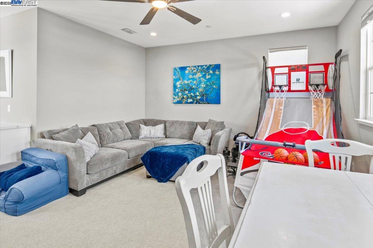 Detail Gallery Image 20 of 60 For 6832 Spanner Ct, Tracy,  CA 95377 - 5 Beds | 3/1 Baths