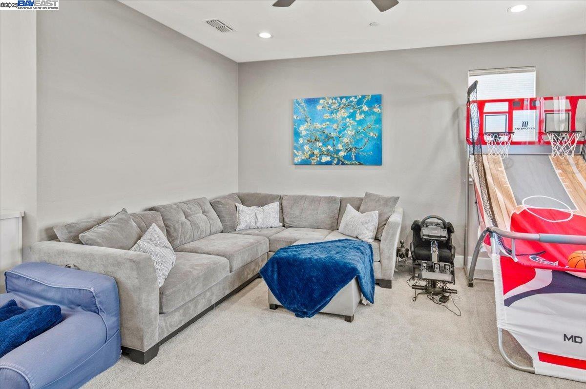 Detail Gallery Image 22 of 60 For 6832 Spanner Ct, Tracy,  CA 95377 - 5 Beds | 3/1 Baths
