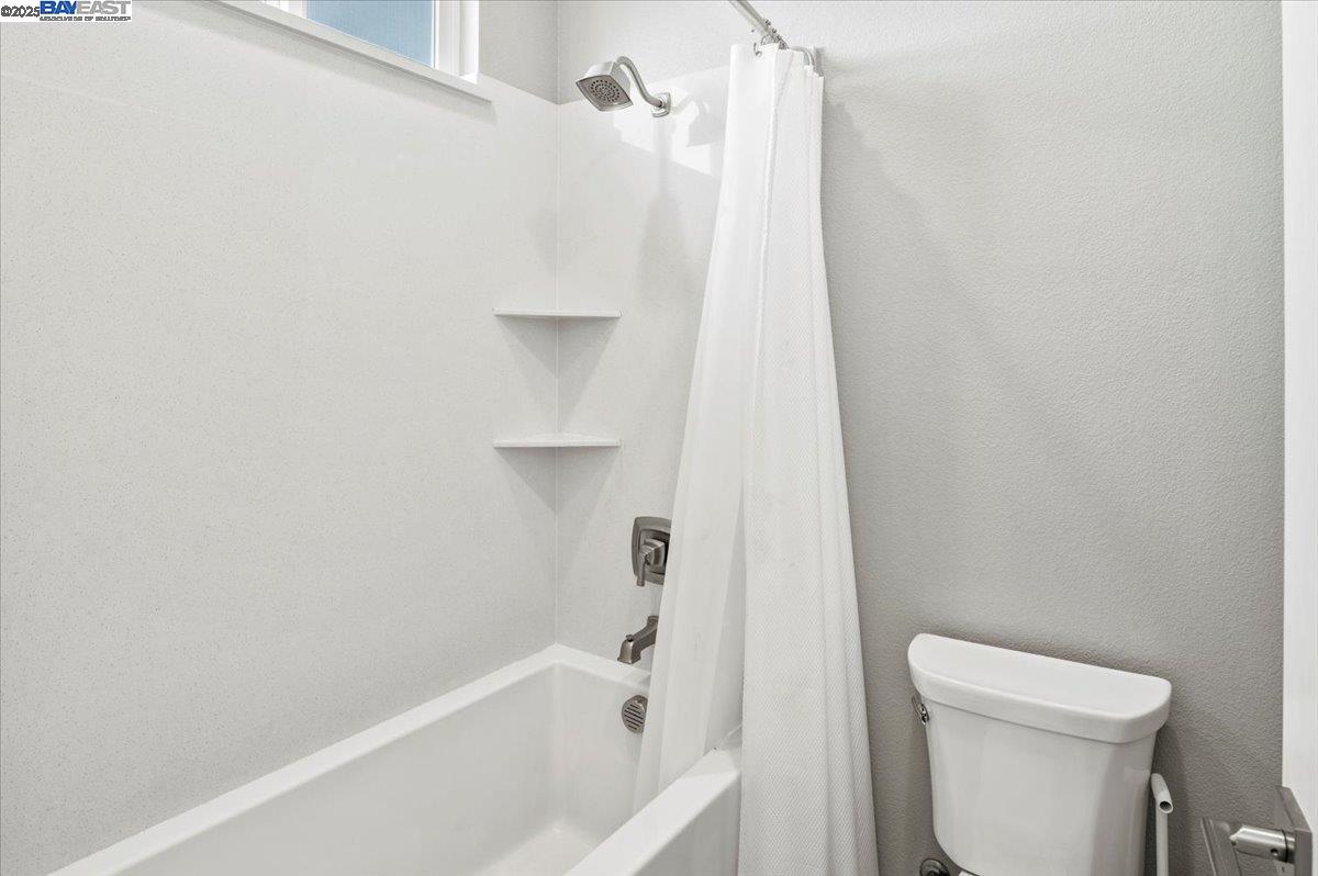 Detail Gallery Image 38 of 60 For 6832 Spanner Ct, Tracy,  CA 95377 - 5 Beds | 3/1 Baths
