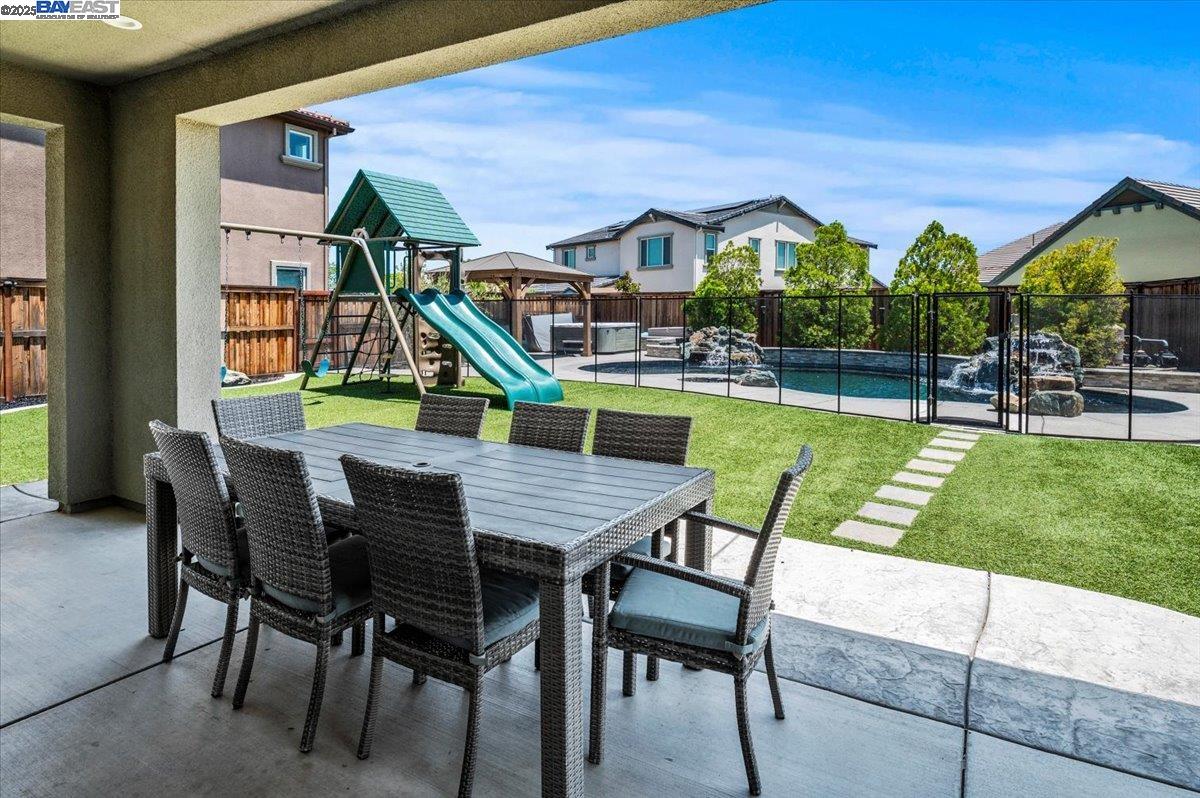 Detail Gallery Image 46 of 60 For 6832 Spanner Ct, Tracy,  CA 95377 - 5 Beds | 3/1 Baths