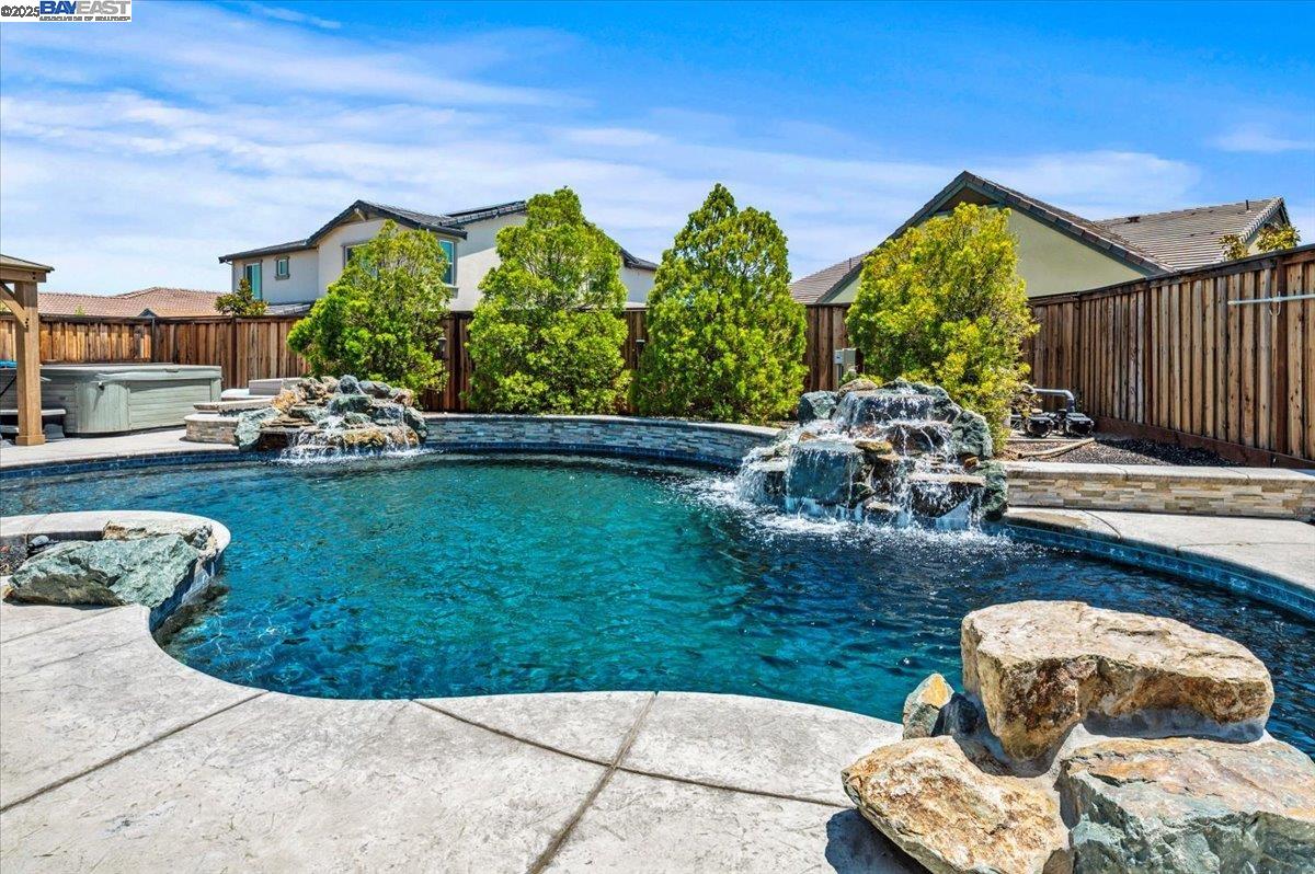 Detail Gallery Image 49 of 60 For 6832 Spanner Ct, Tracy,  CA 95377 - 5 Beds | 3/1 Baths