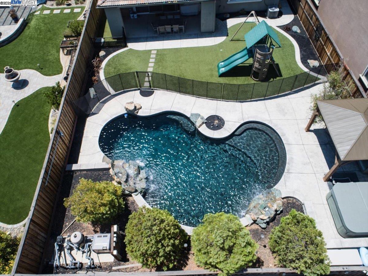 Detail Gallery Image 51 of 60 For 6832 Spanner Ct, Tracy,  CA 95377 - 5 Beds | 3/1 Baths