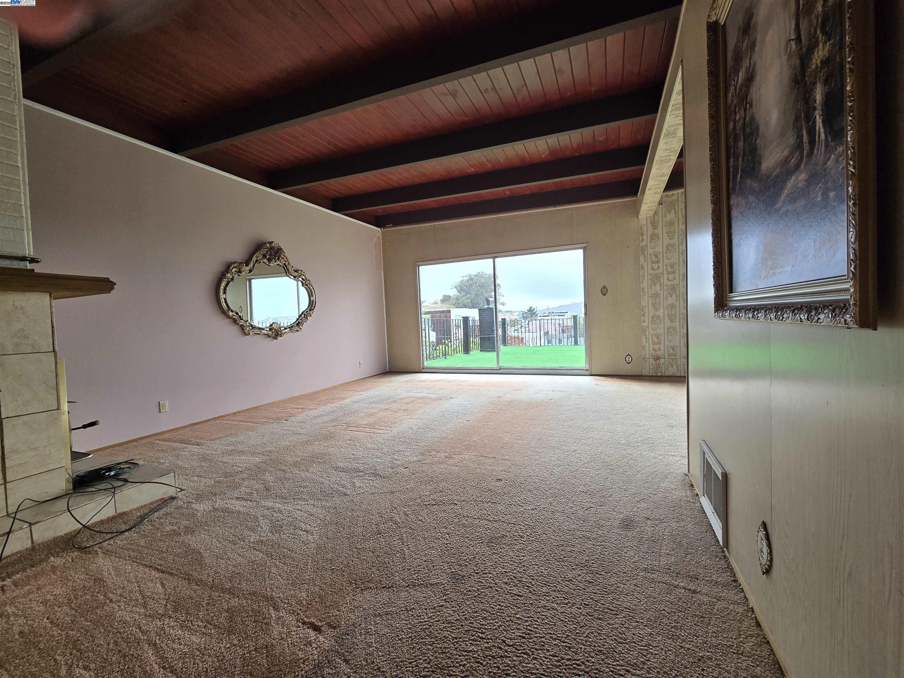 Detail Gallery Image 5 of 11 For 250 Mansell Street, San Francisco,  CA 94134 - 3 Beds | 2 Baths