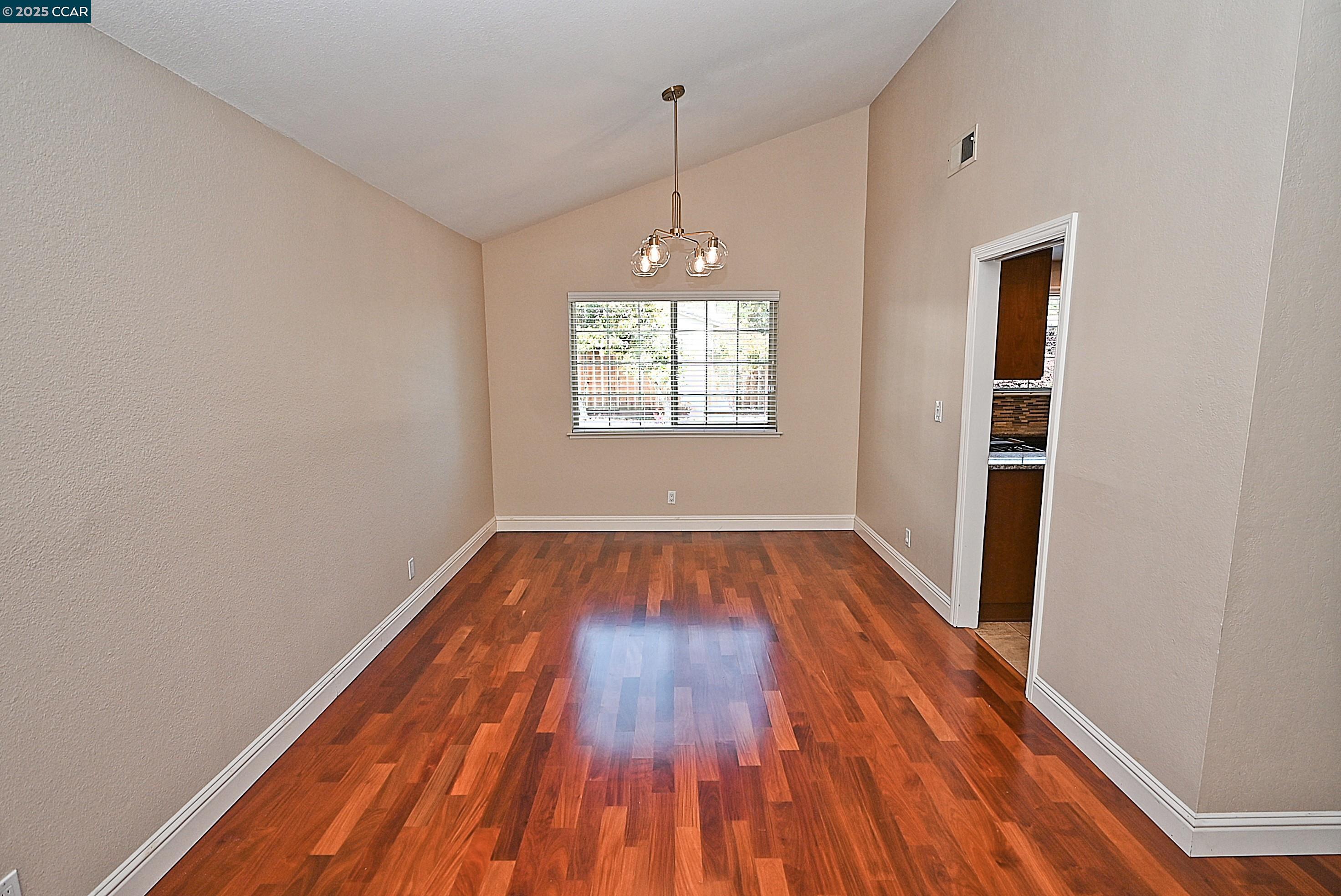 933 Meadowvale Ct, Martinez, California 94553, 4 Bedrooms Bedrooms, 10 Rooms Rooms,2 BathroomsBathrooms,Residential Lease,For Rent,933 Meadowvale Ct,41103517