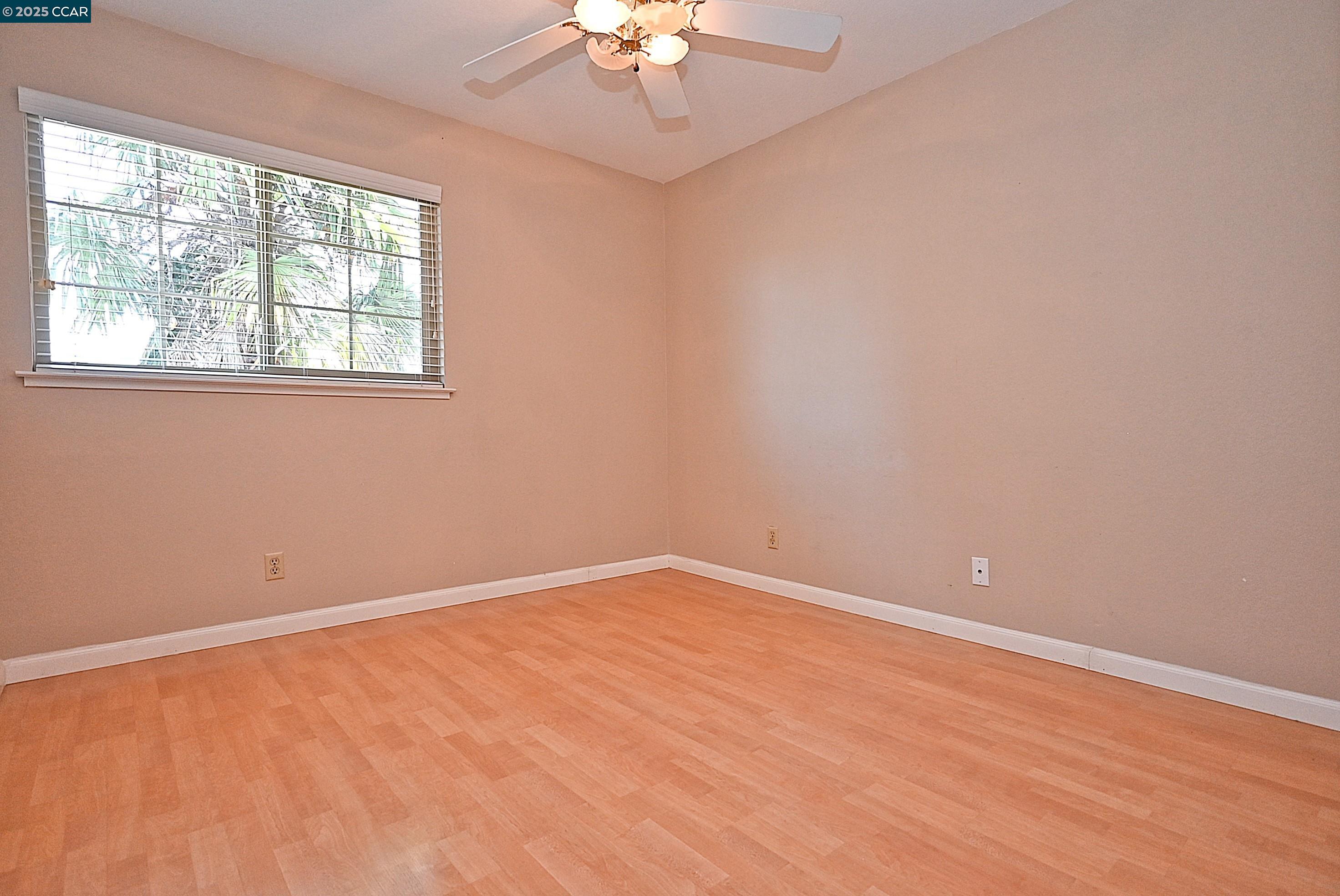933 Meadowvale Ct, Martinez, California 94553, 4 Bedrooms Bedrooms, 10 Rooms Rooms,2 BathroomsBathrooms,Residential Lease,For Rent,933 Meadowvale Ct,41103517