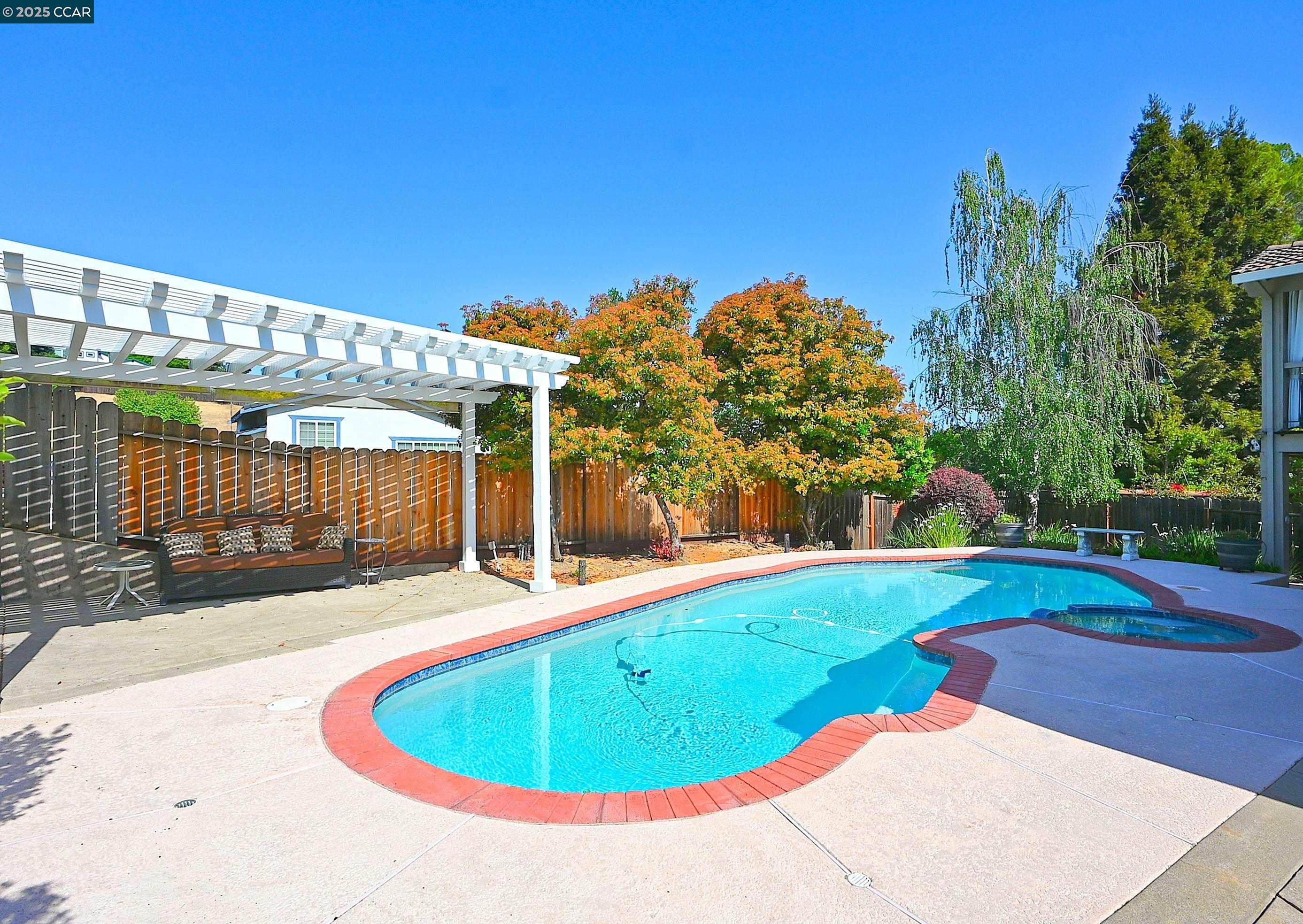 933 Meadowvale Ct, Martinez, California 94553, 4 Bedrooms Bedrooms, 10 Rooms Rooms,2 BathroomsBathrooms,Residential Lease,For Rent,933 Meadowvale Ct,41103517
