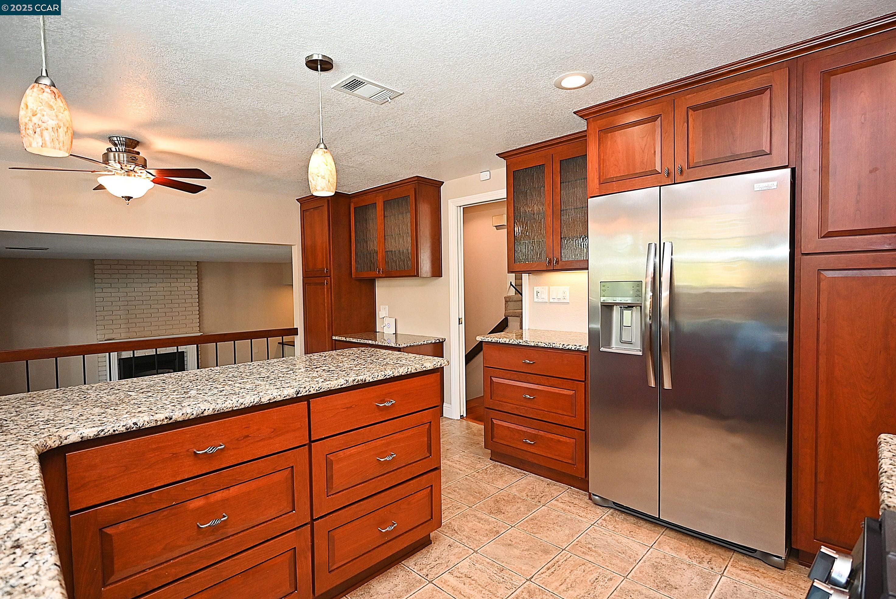 933 Meadowvale Ct, Martinez, California 94553, 4 Bedrooms Bedrooms, 10 Rooms Rooms,2 BathroomsBathrooms,Residential Lease,For Rent,933 Meadowvale Ct,41103517