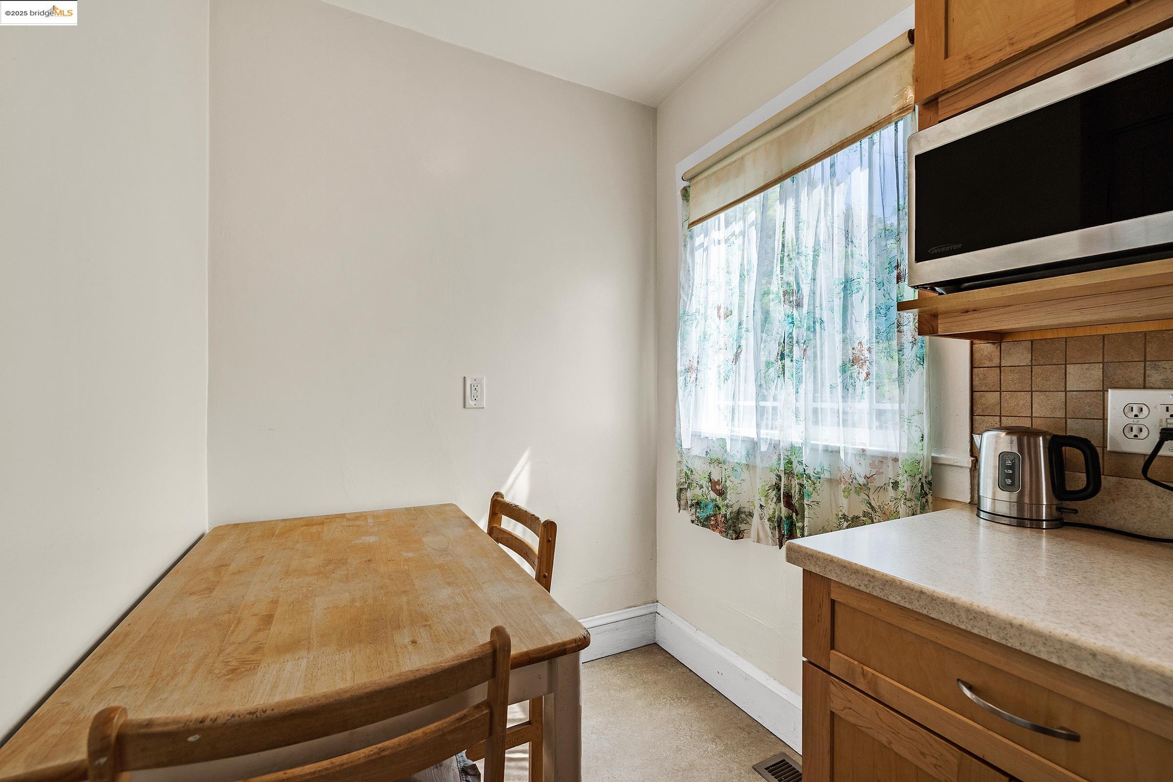 Detail Gallery Image 43 of 50 For 1502 Marin Ave, Albany,  CA 94706 - 2 Beds | 1 Baths