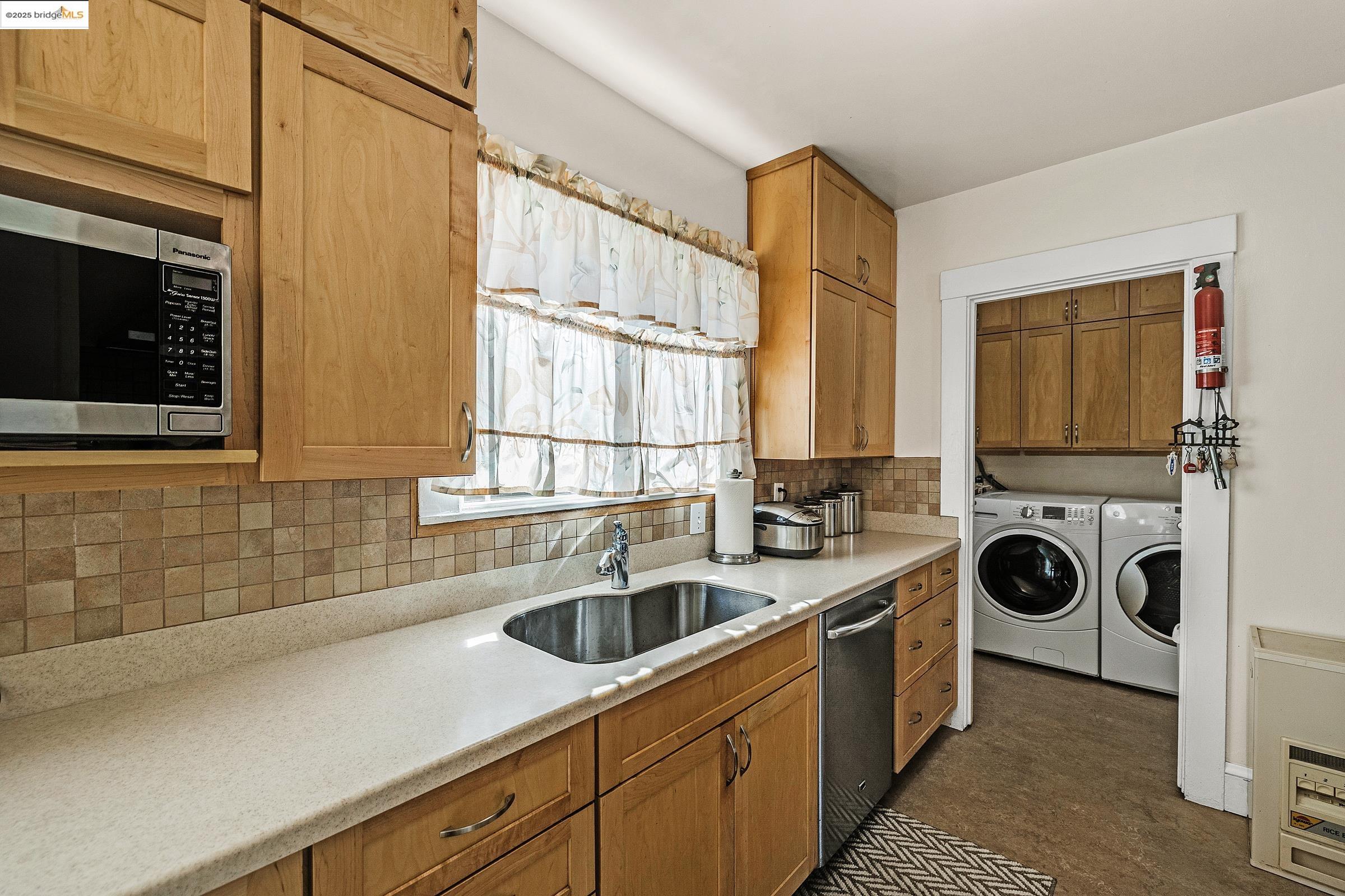 Detail Gallery Image 46 of 50 For 1502 Marin Ave, Albany,  CA 94706 - 2 Beds | 1 Baths