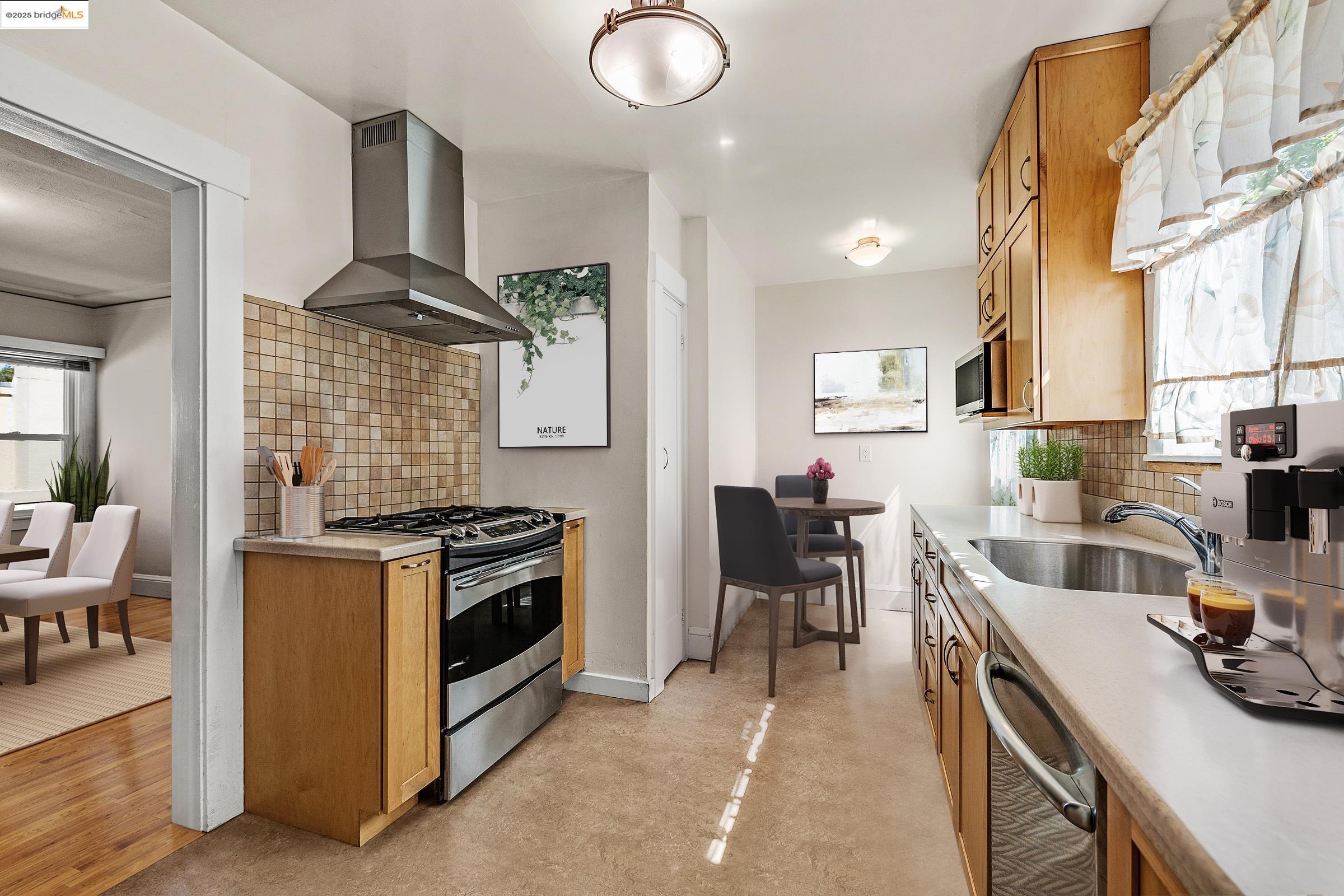 Detail Gallery Image 8 of 50 For 1502 Marin Ave, Albany,  CA 94706 - 2 Beds | 1 Baths