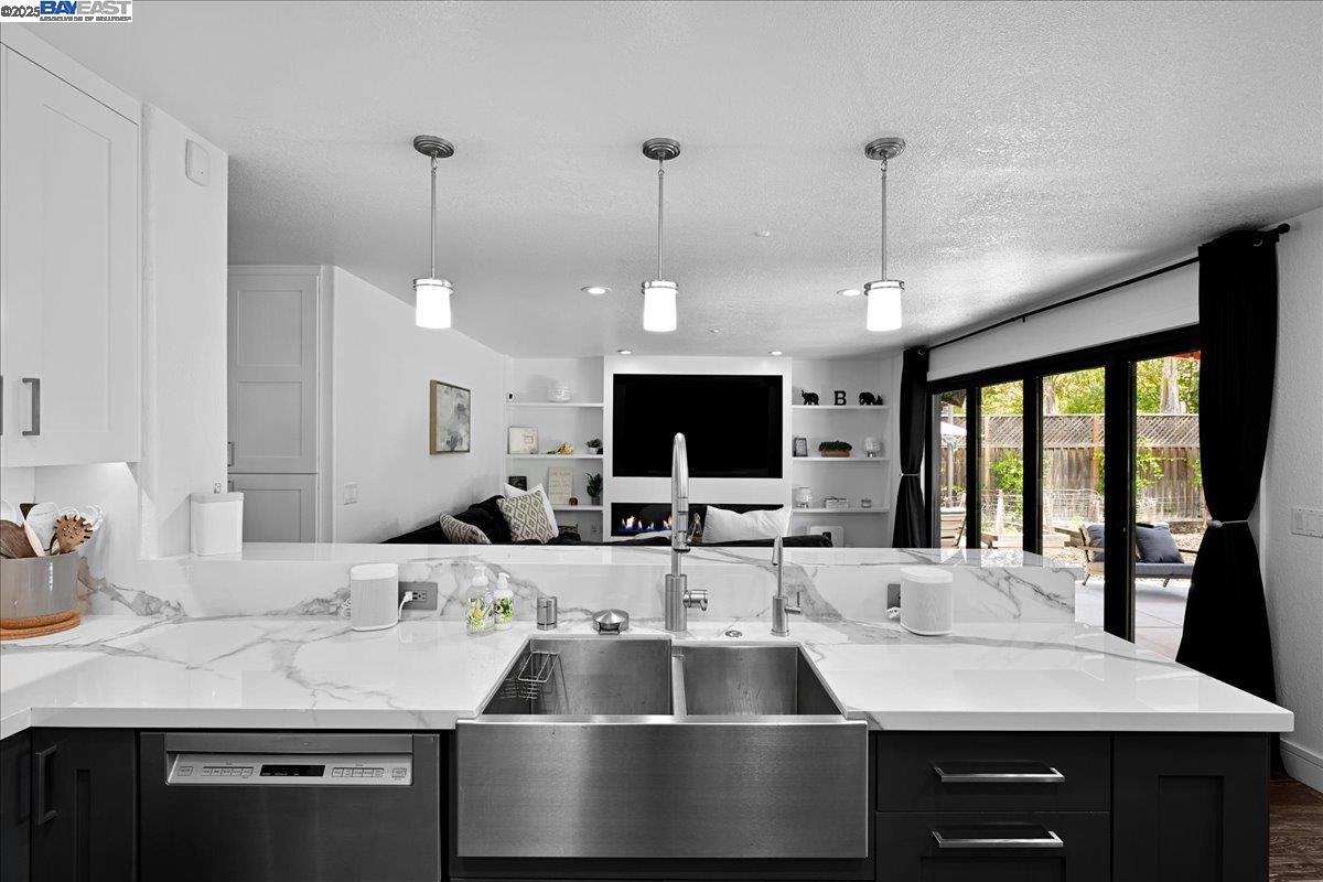Detail Gallery Image 12 of 60 For 1890 Conte Way, Morgan Hill,  CA 95037 - 4 Beds | 3 Baths