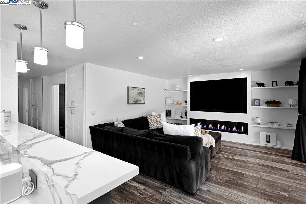 Detail Gallery Image 17 of 60 For 1890 Conte Way, Morgan Hill,  CA 95037 - 4 Beds | 3 Baths