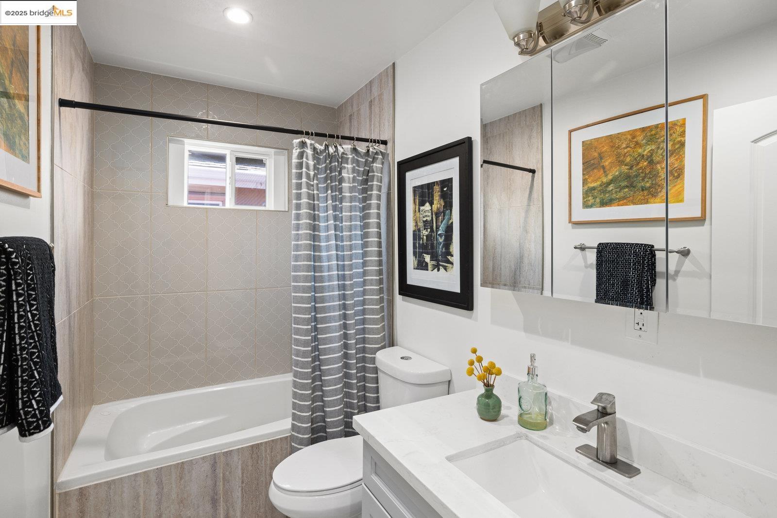 Detail Gallery Image 16 of 34 For 15728 Paseo Del Campo, San Lorenzo,  CA 94580 - 3 Beds | 2 Baths