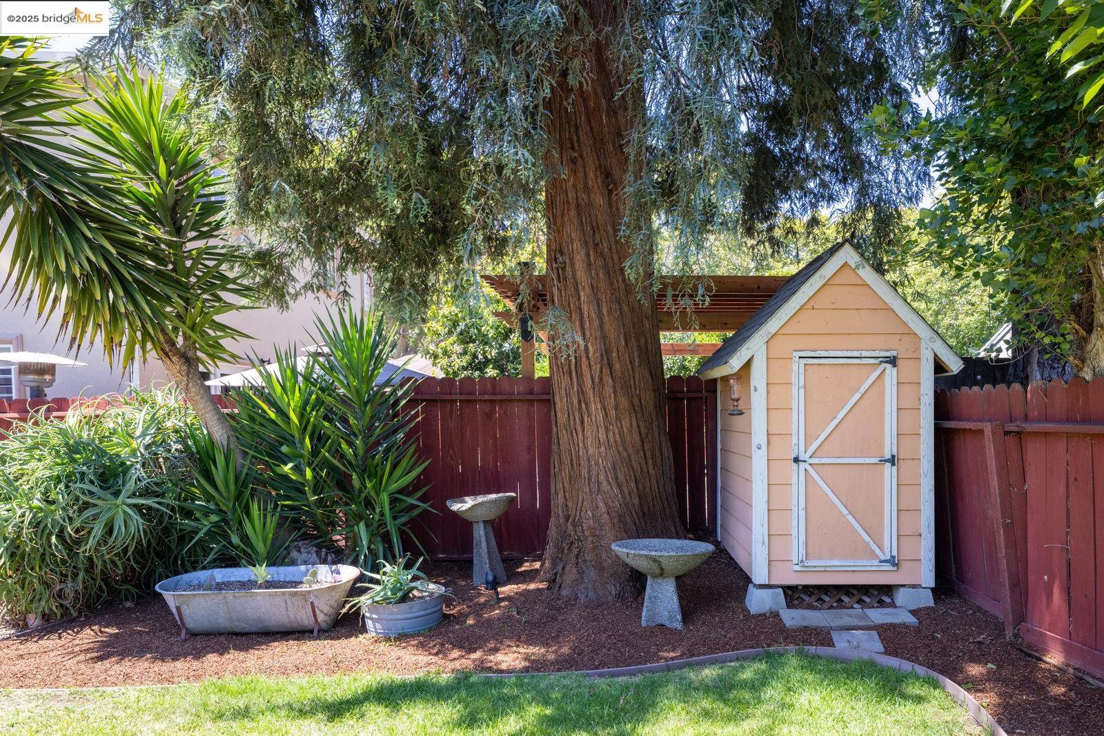 Detail Gallery Image 29 of 34 For 15728 Paseo Del Campo, San Lorenzo,  CA 94580 - 3 Beds | 2 Baths