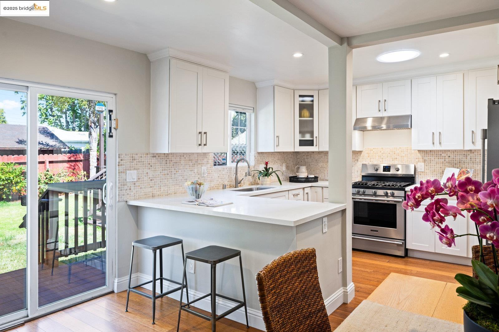 Detail Gallery Image 7 of 34 For 15728 Paseo Del Campo, San Lorenzo,  CA 94580 - 3 Beds | 2 Baths