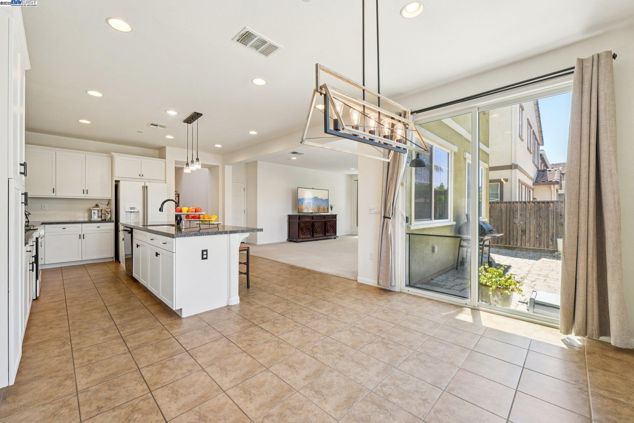Detail Gallery Image 13 of 45 For 4778 Hawkins St, Antioch,  CA 94531 - 4 Beds | 3 Baths