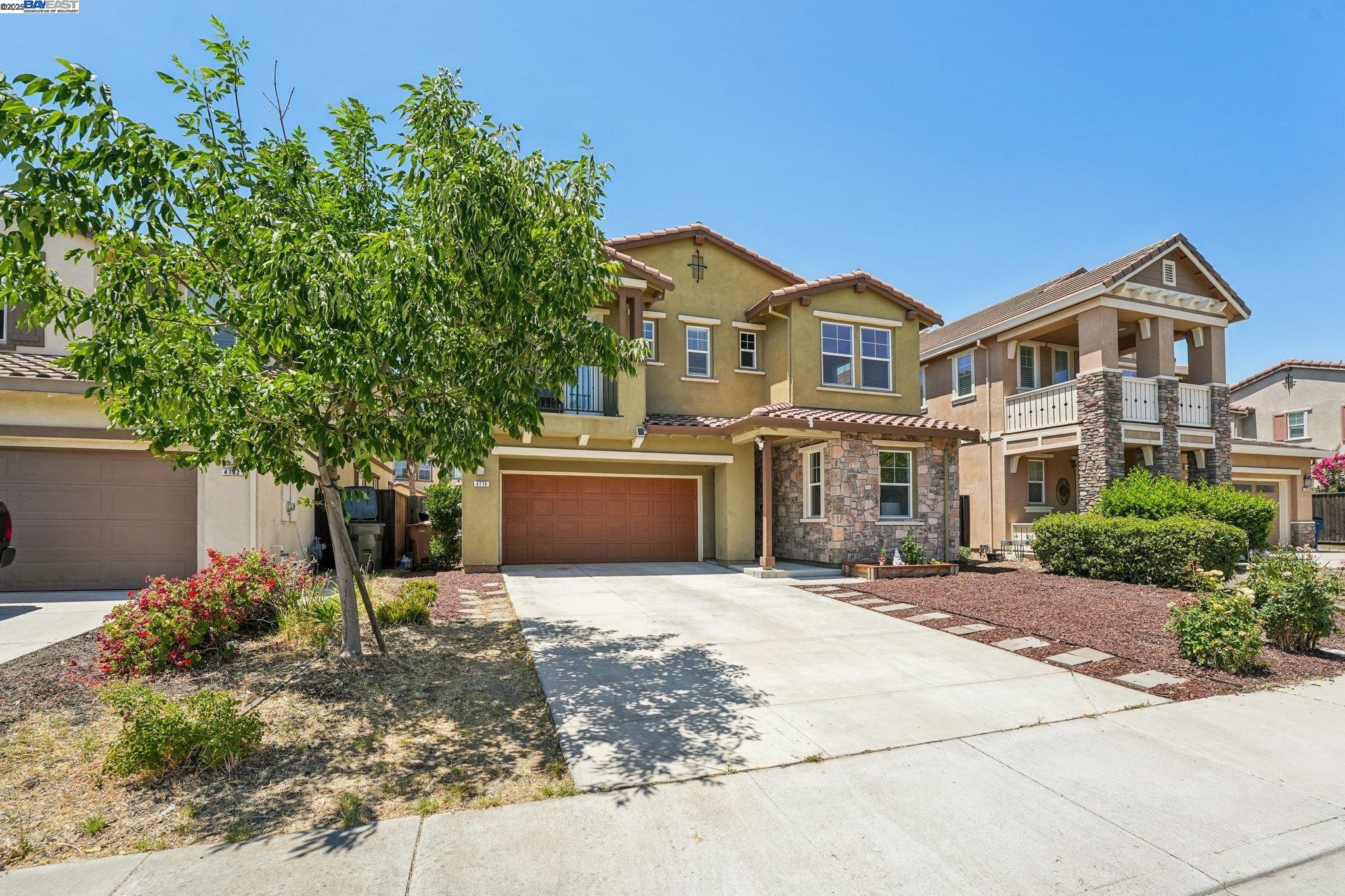 Detail Gallery Image 3 of 45 For 4778 Hawkins St, Antioch,  CA 94531 - 4 Beds | 3 Baths