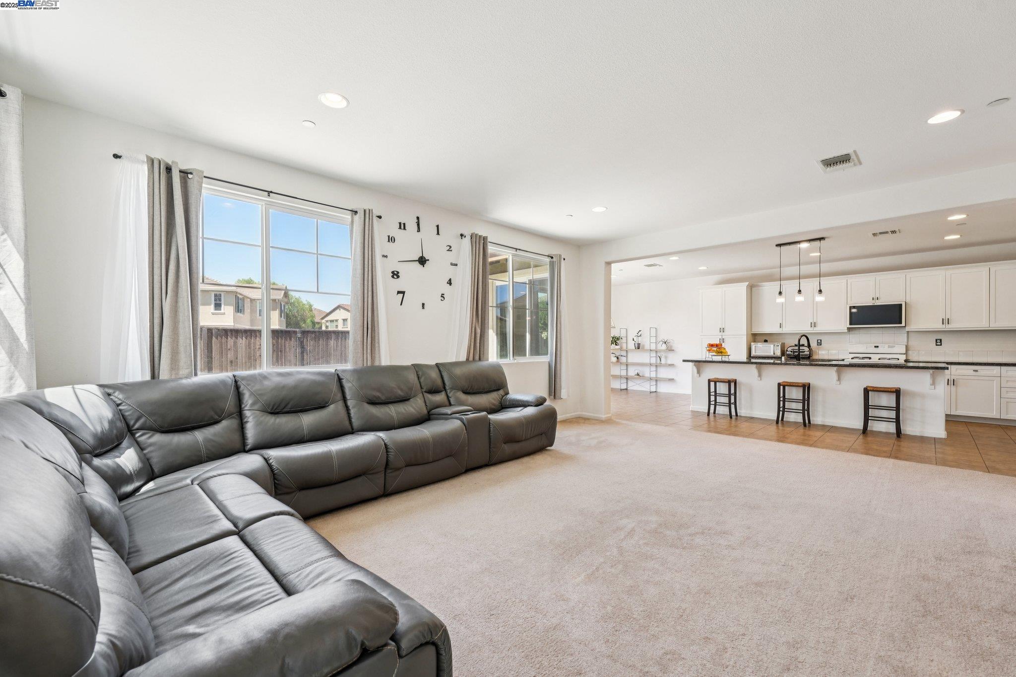 Detail Gallery Image 5 of 45 For 4778 Hawkins St, Antioch,  CA 94531 - 4 Beds | 3 Baths