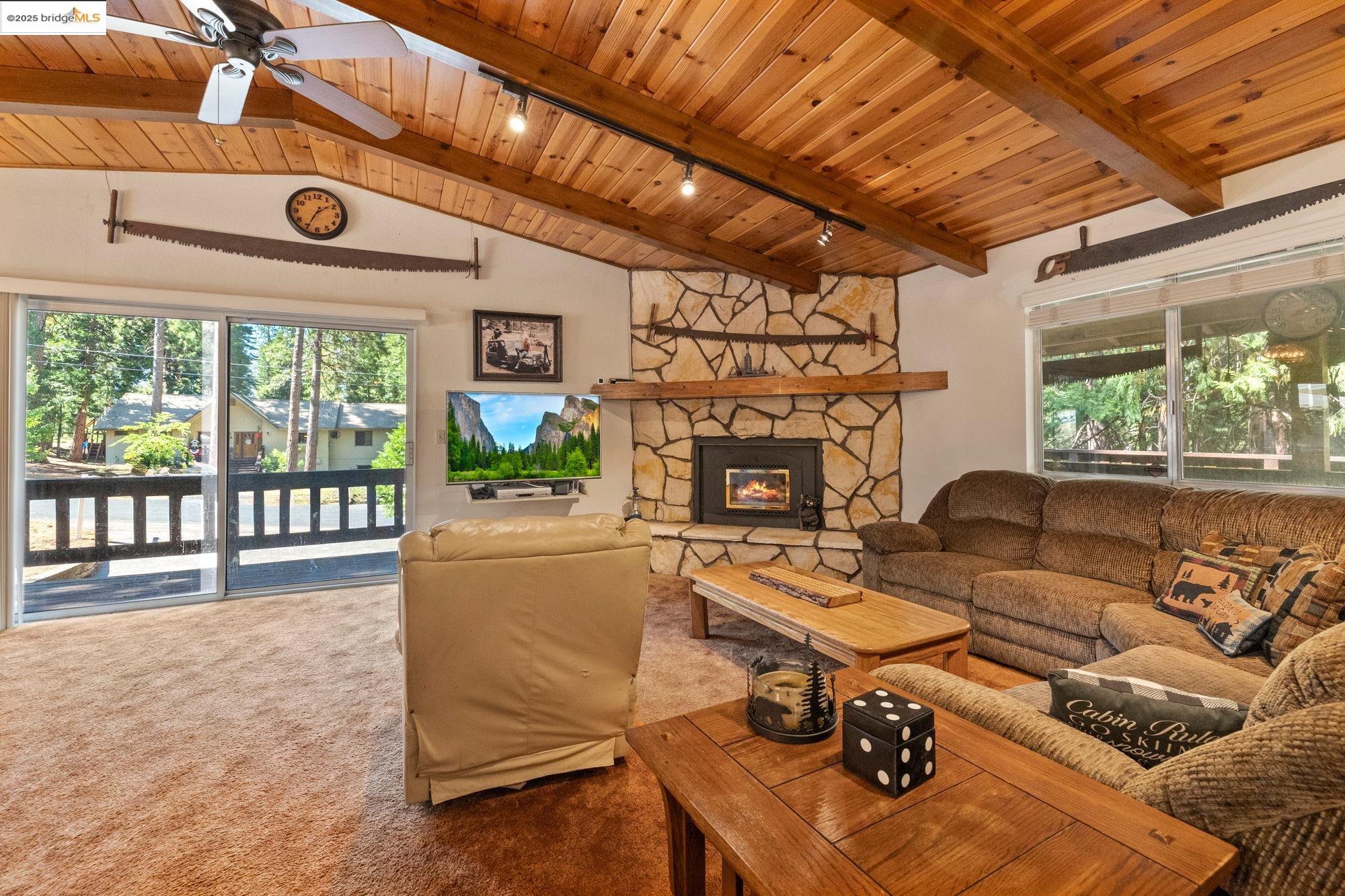 Detail Gallery Image 5 of 22 For 2119 Silverado Way, Arnold,  CA 95223 - 3 Beds | 2/1 Baths