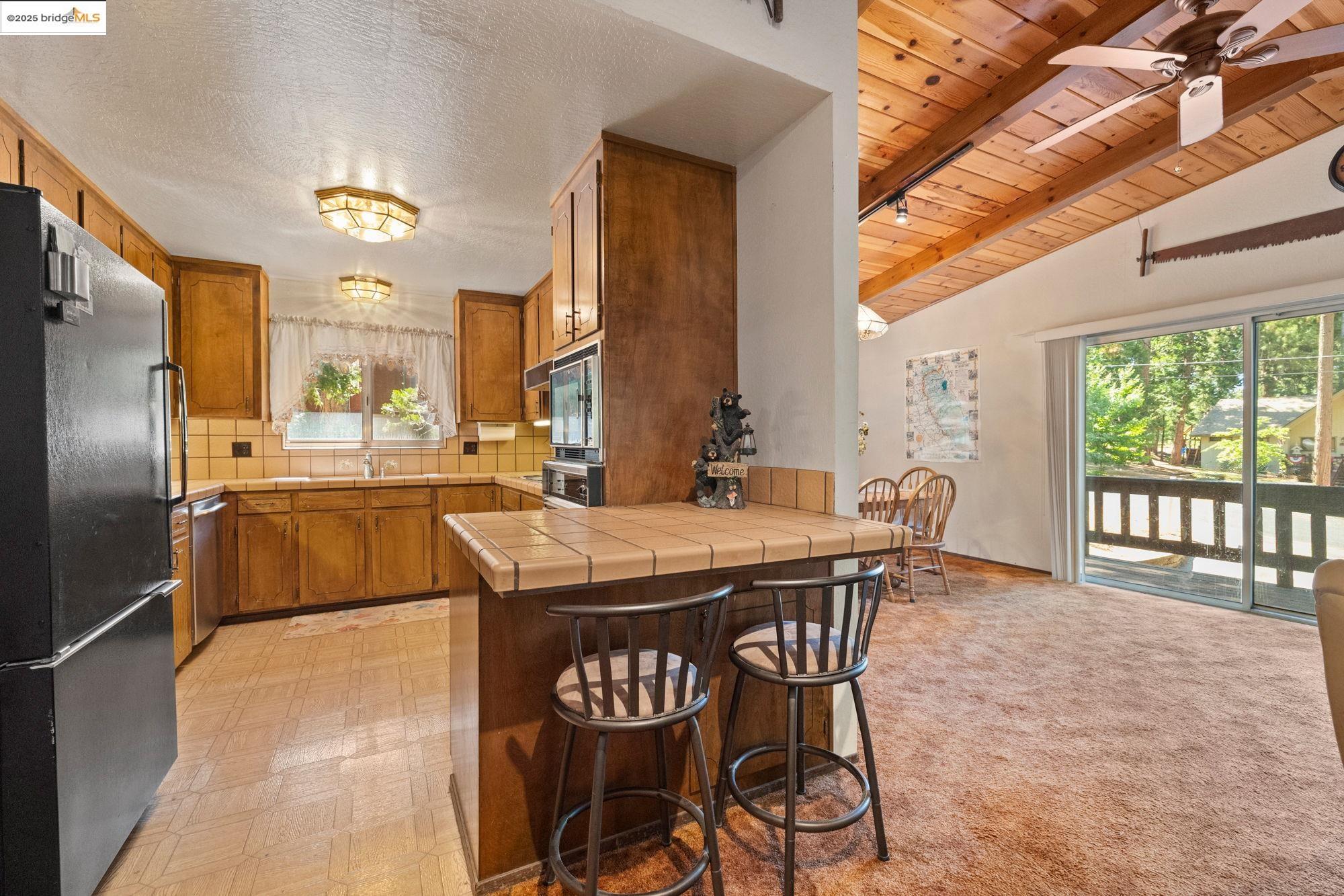 Detail Gallery Image 6 of 22 For 2119 Silverado Way, Arnold,  CA 95223 - 3 Beds | 2/1 Baths