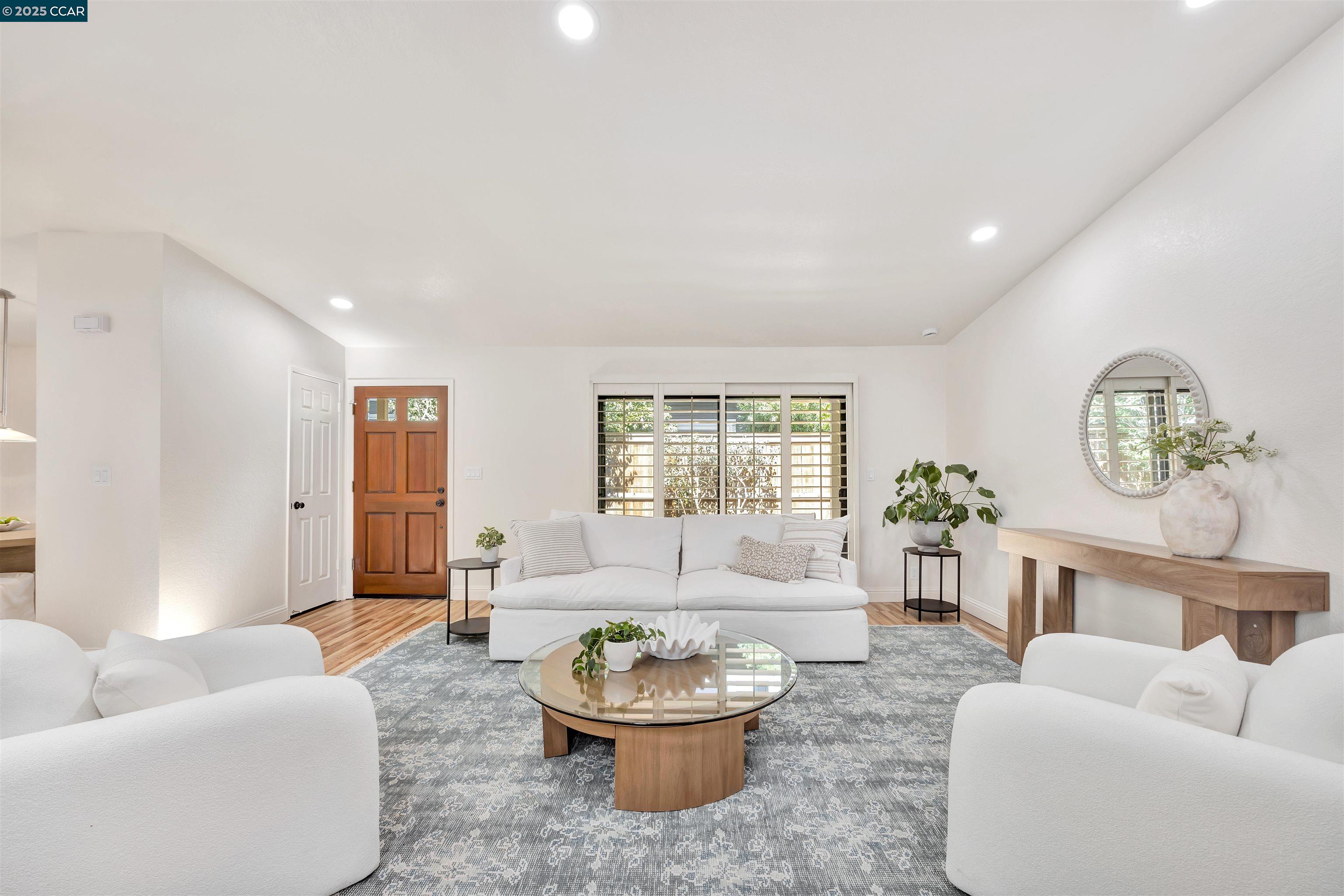 Photo #4: 41103530 Listing 
