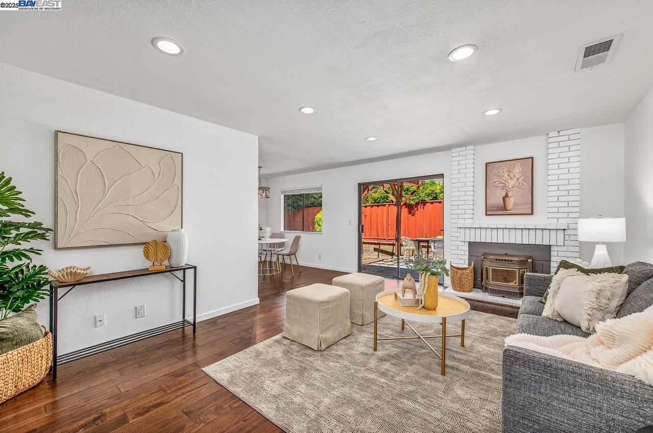 Detail Gallery Image 11 of 45 For 2699 Calle Morelia, Pleasanton,  CA 94566 - 4 Beds | 2 Baths